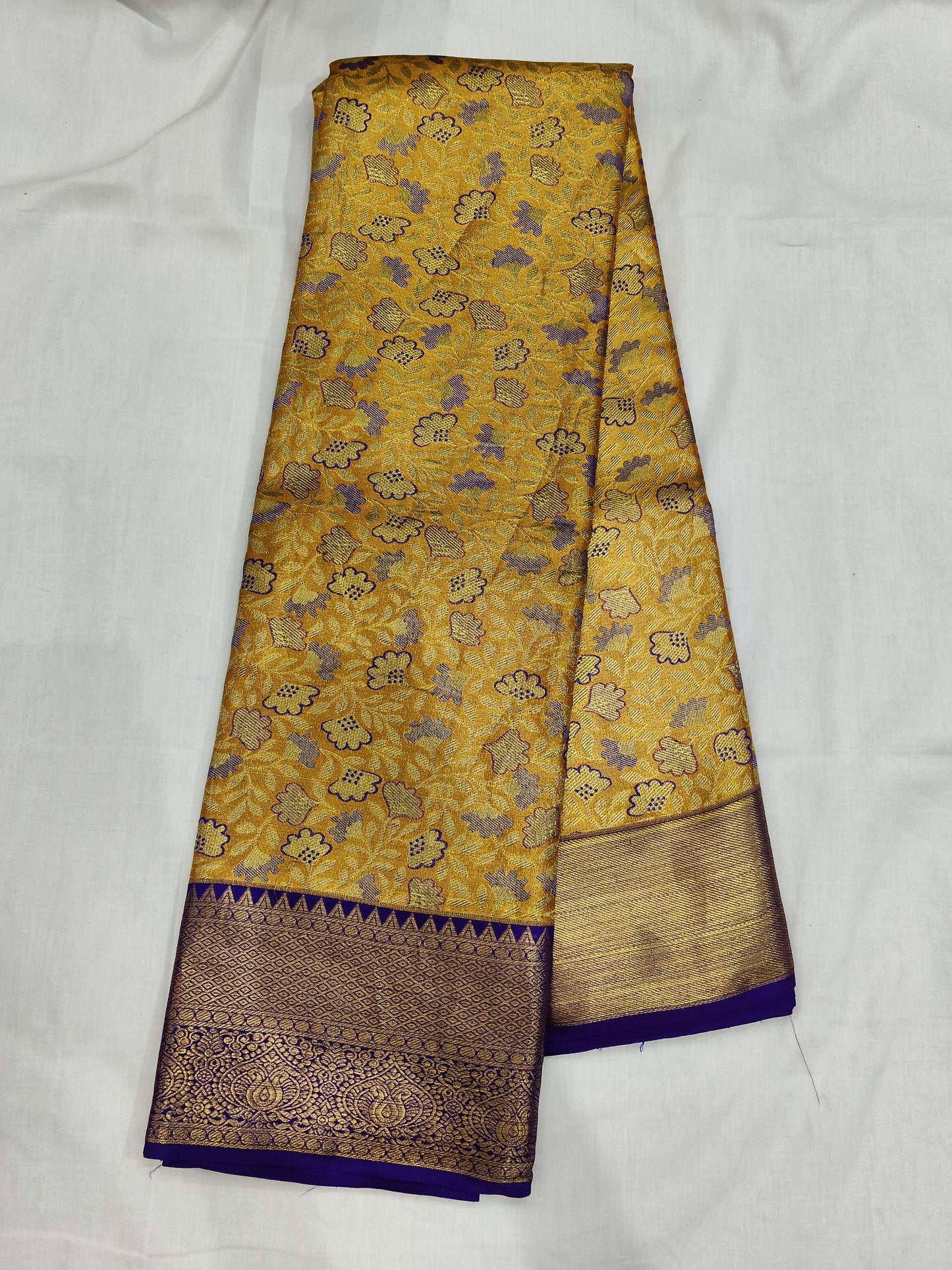 Pure silk mark certificated