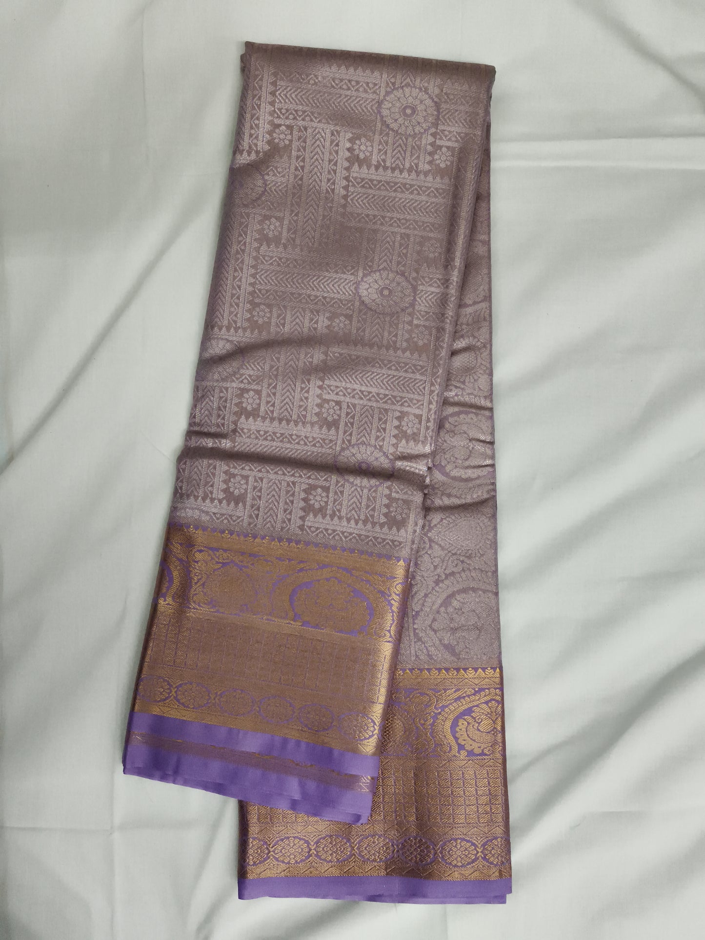 Taniyawar pattu sarees