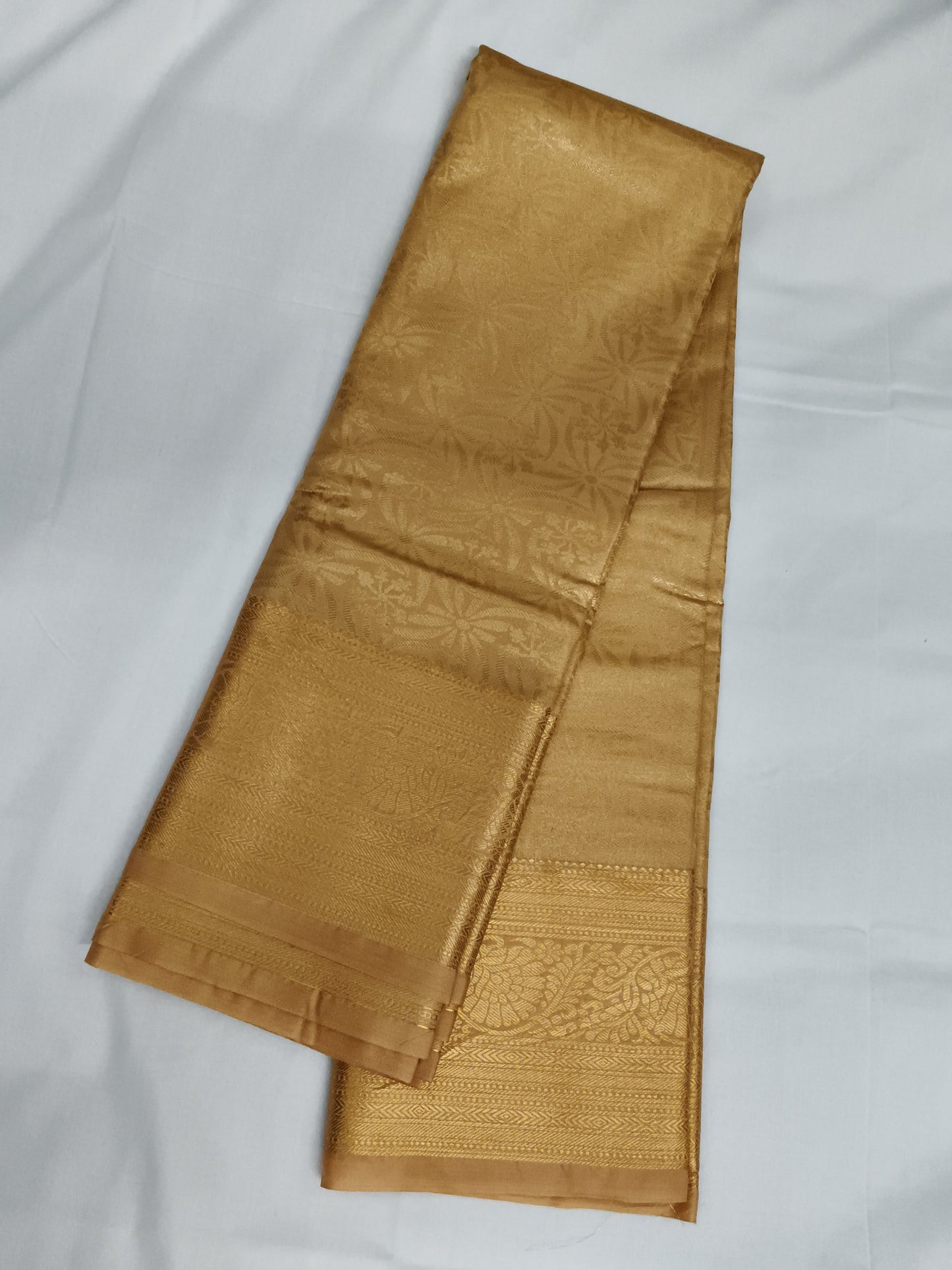 Taniyawar pattu sarees