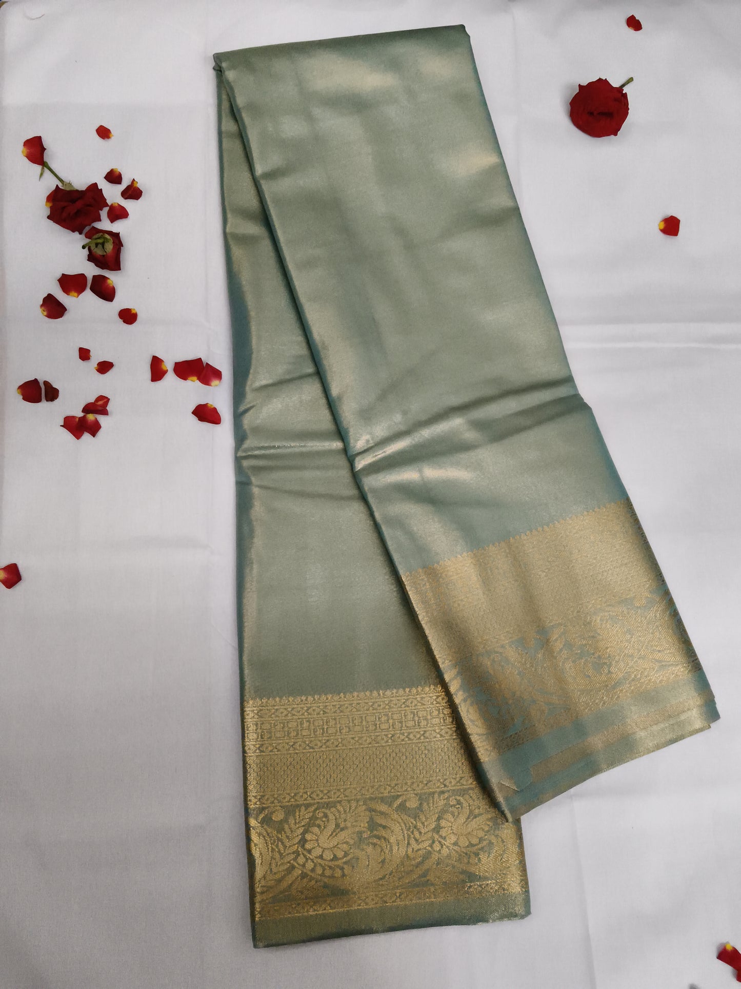 Taniyawar pattu sarees