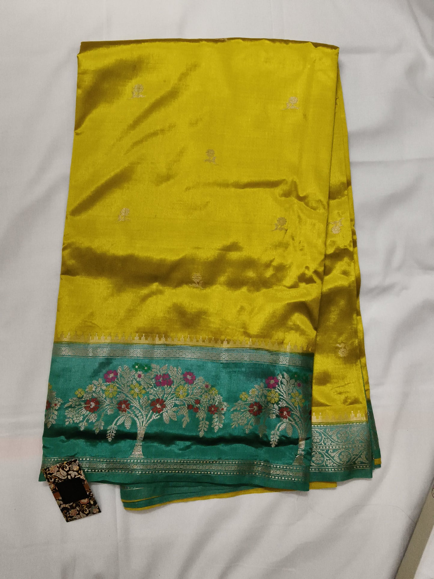 Classic banarsi saree (BH)