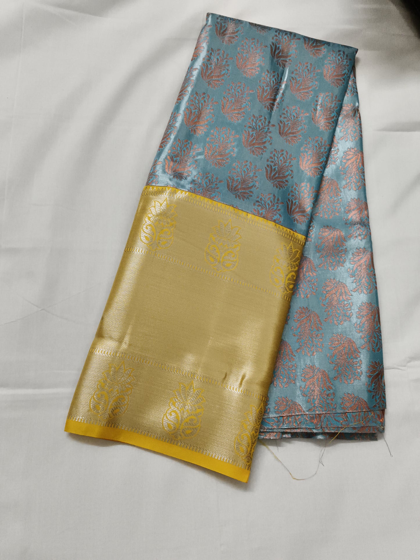 Pattu lehenga with blouse (free size)