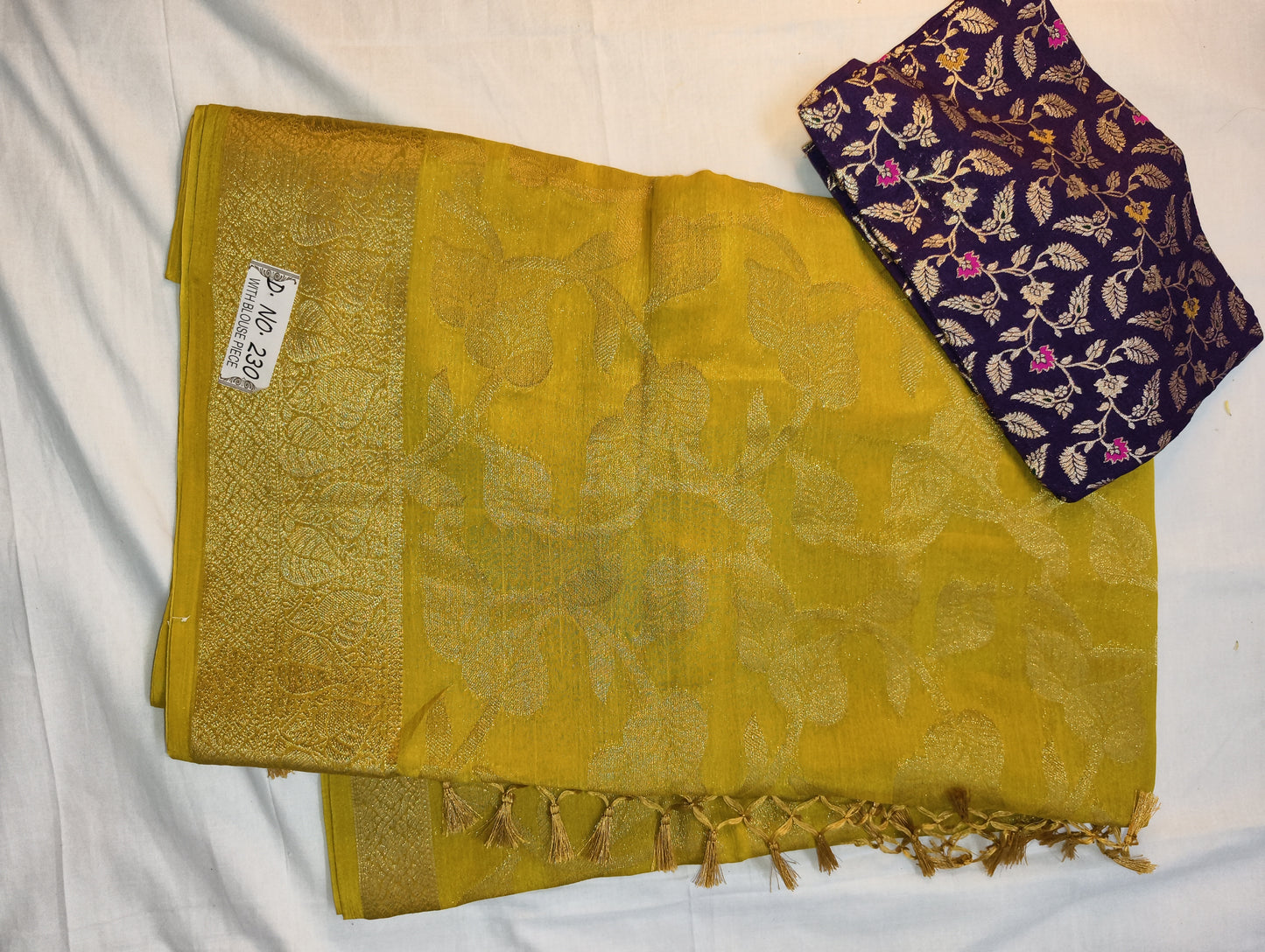 Georgette leaf butta design saree