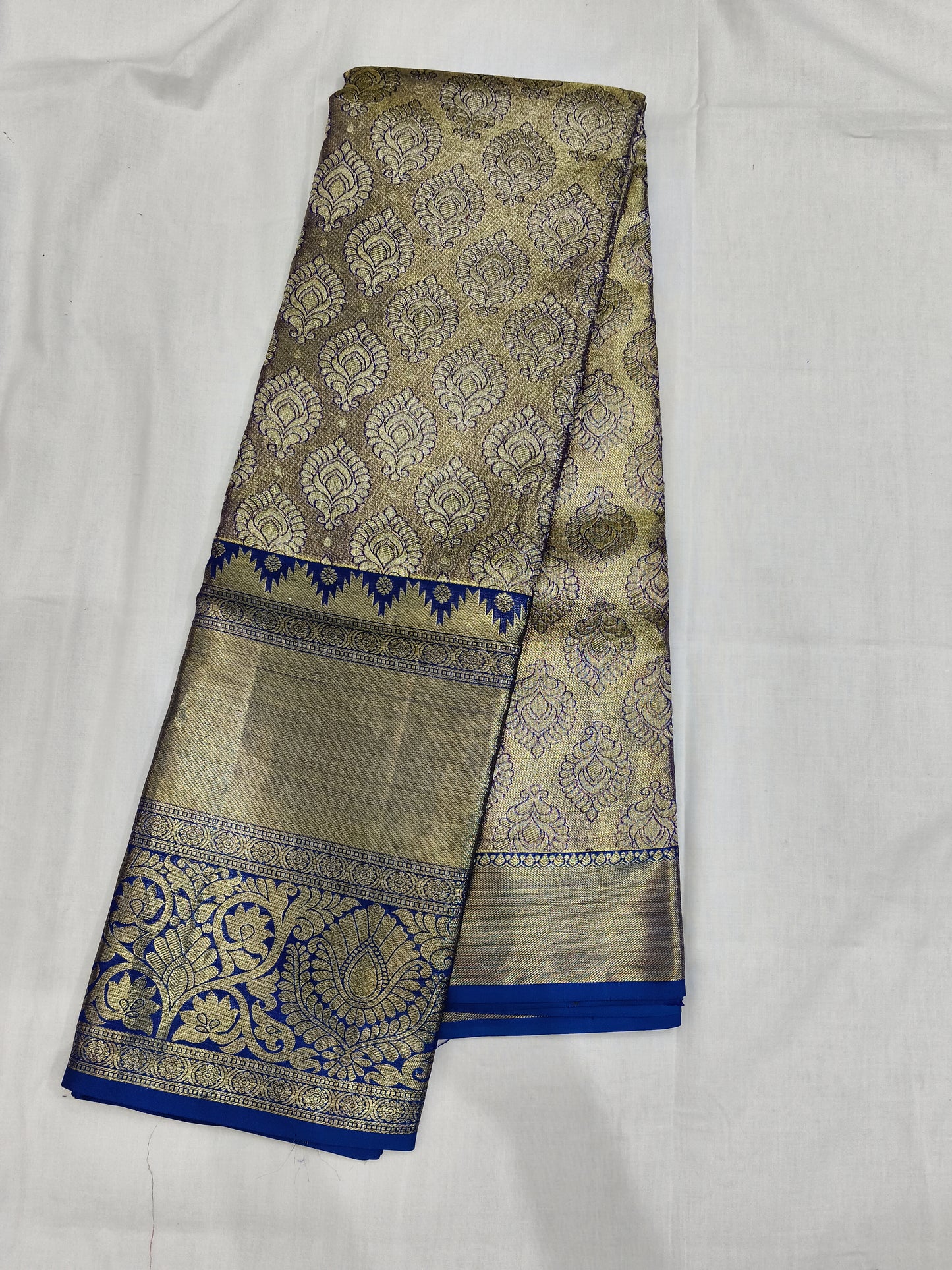 Pure silk mark certificated