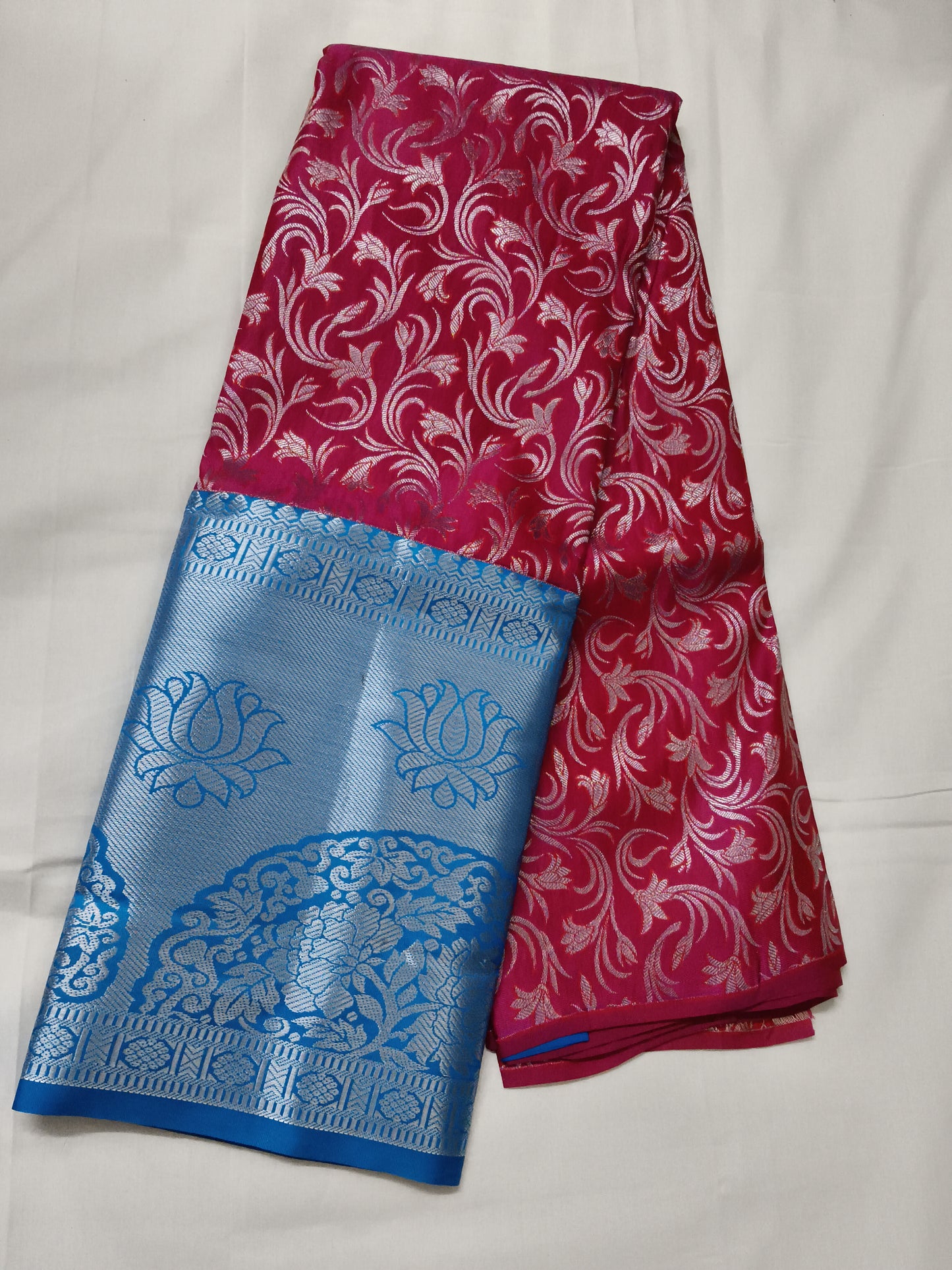 Pattu lehenga with blouse (free size)