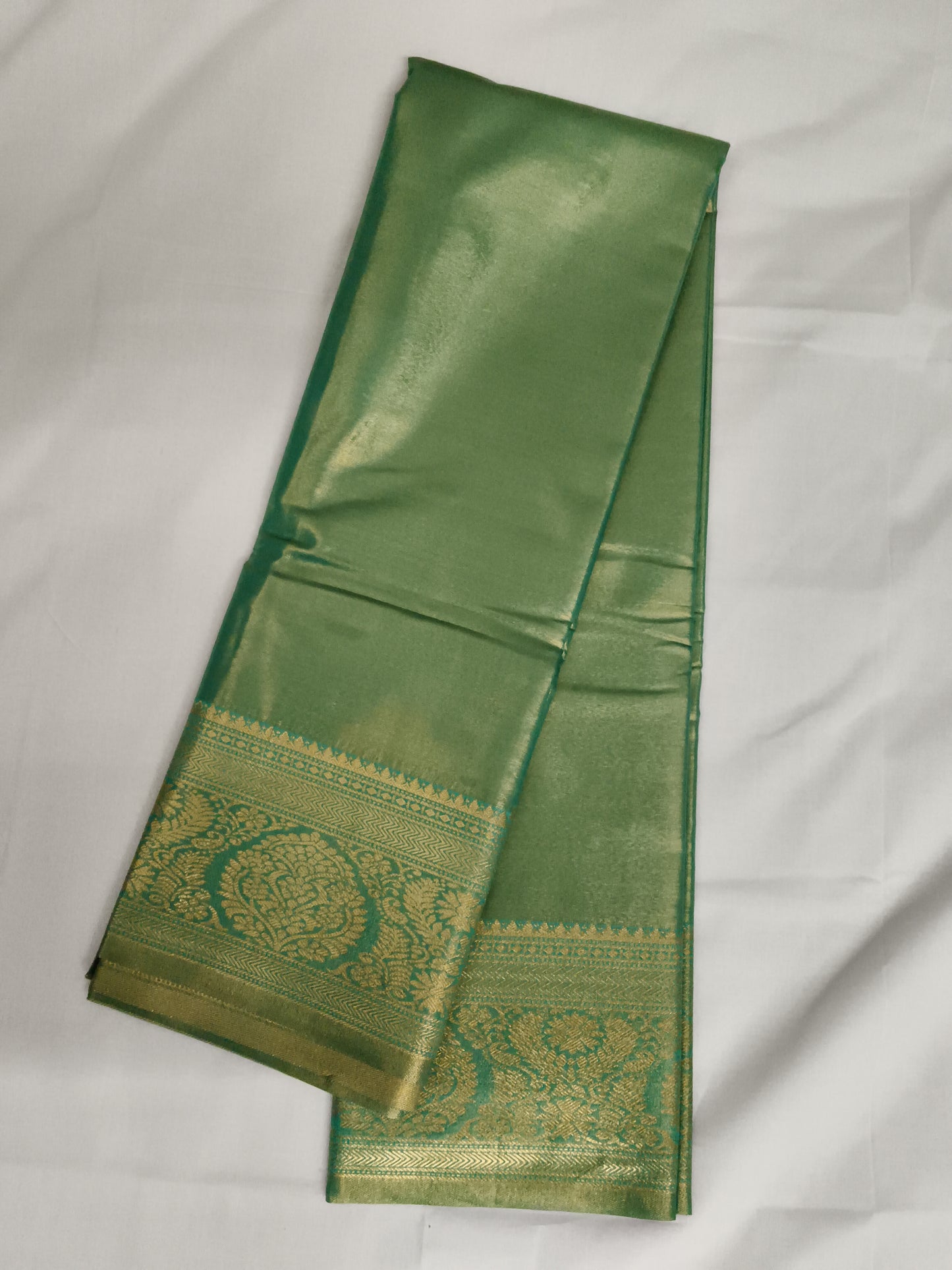 Taniyawar pattu sarees