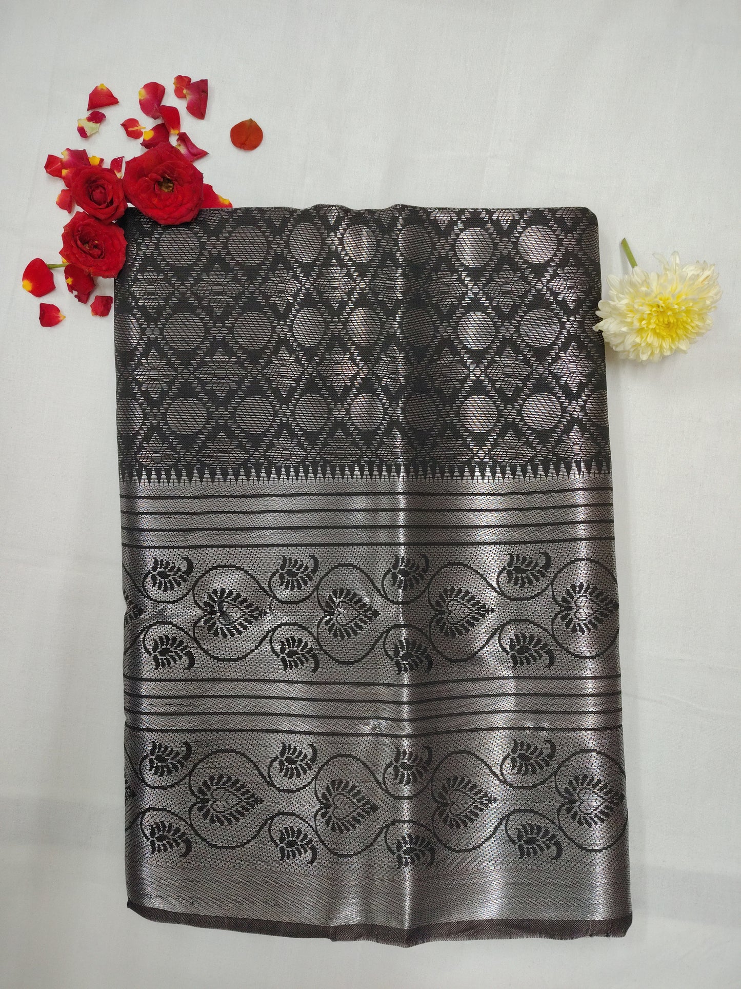 Fancy kanchi silk disc design saree