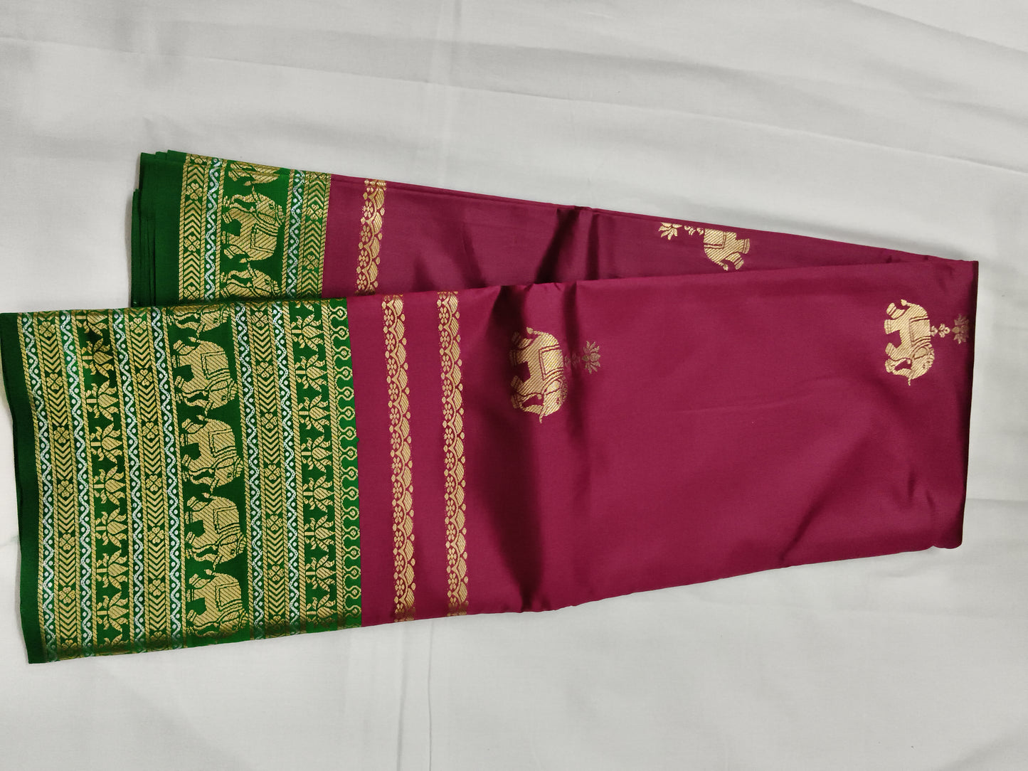 Premium royal border gadwal saree