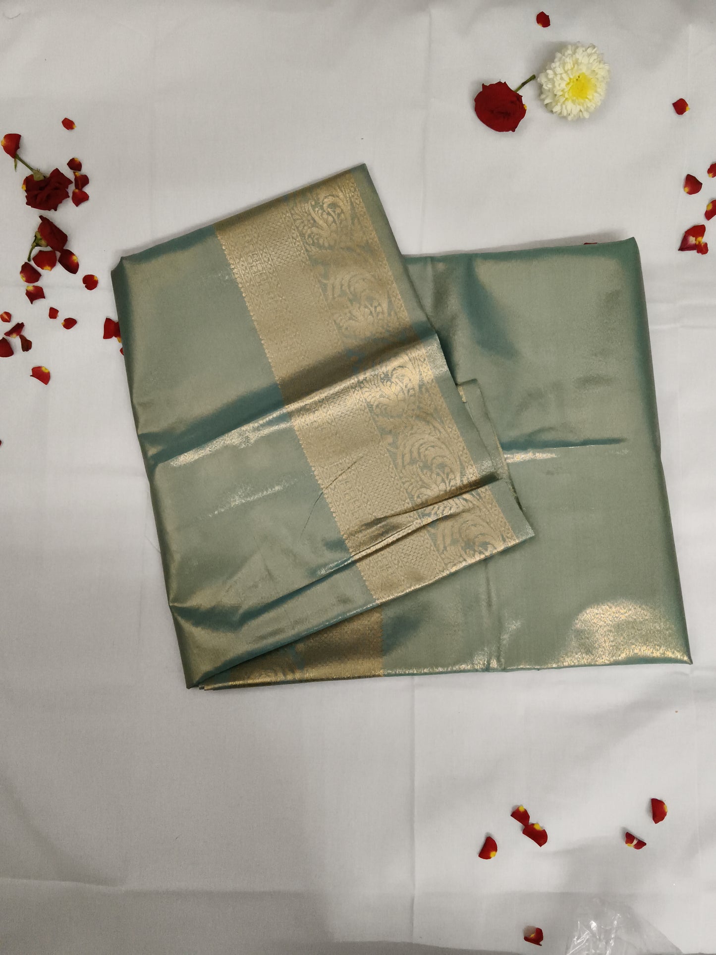 Taniyawar pattu sarees