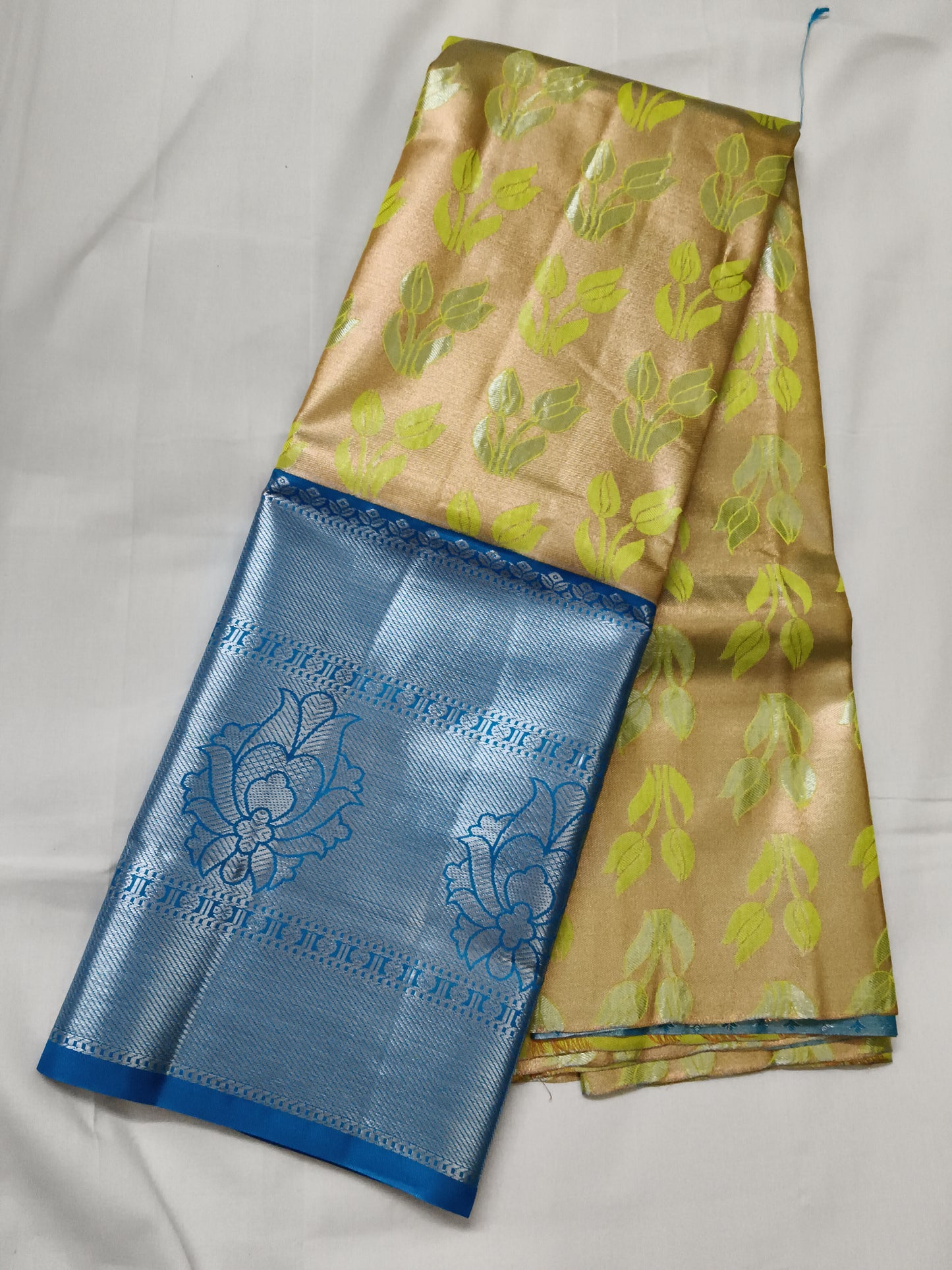 Pattu lehenga with blouse (free size)