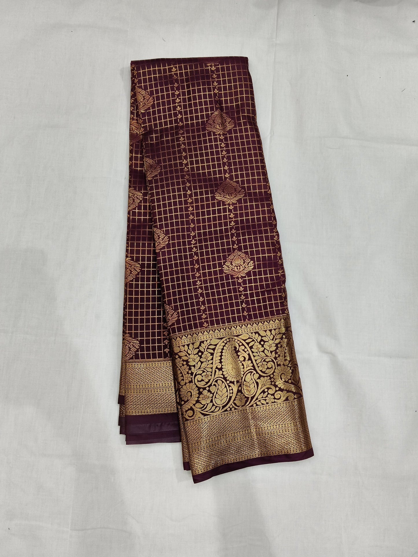 Kanchi pattu silks (semi)