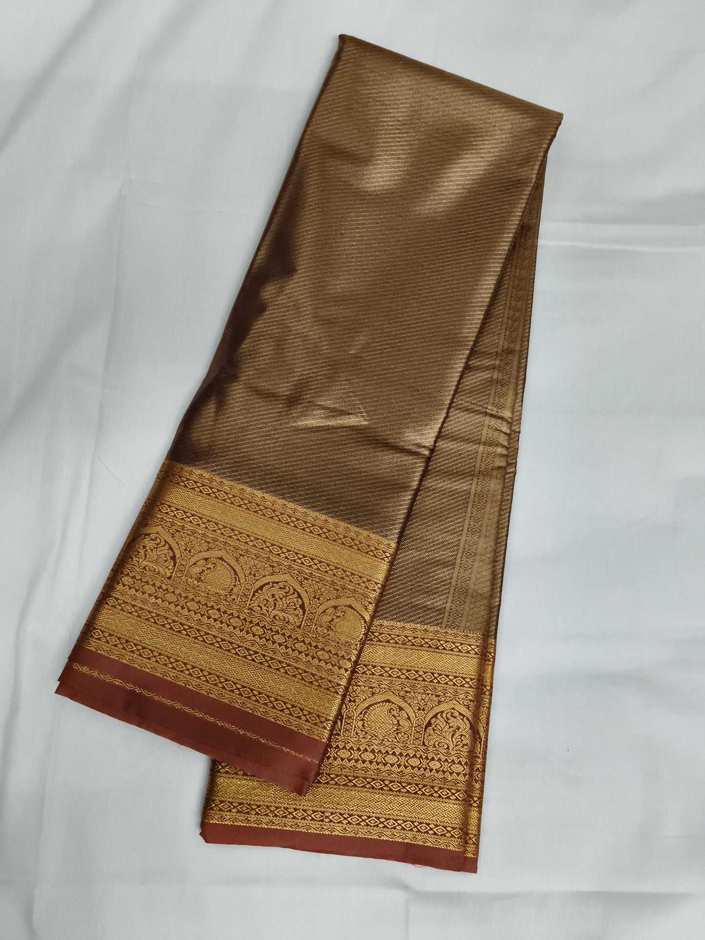 Taniyawar pattu sarees