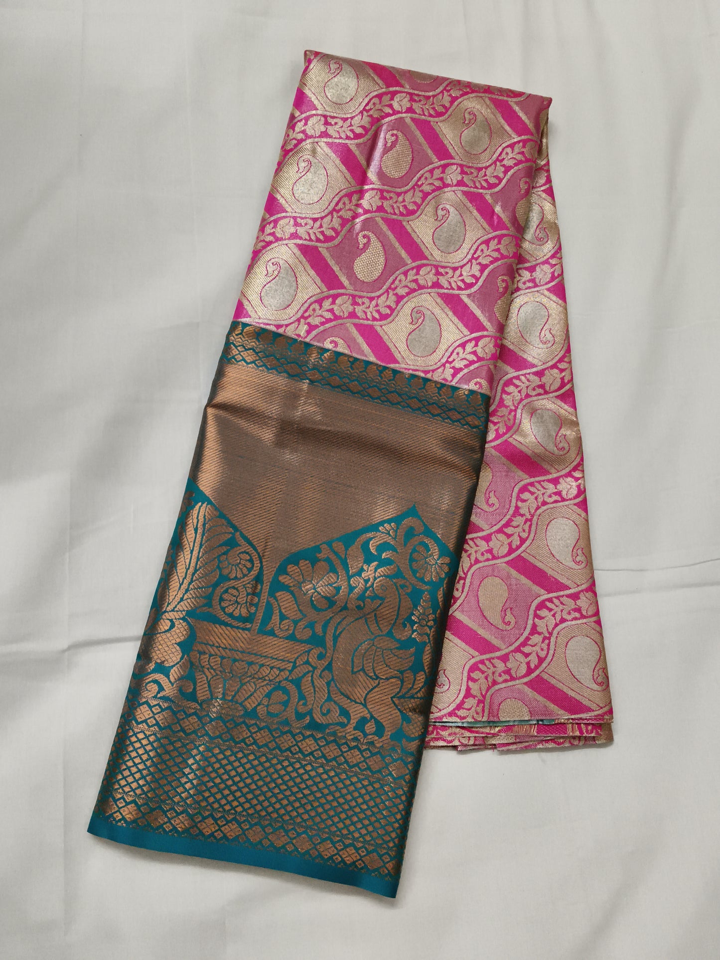 Pattu lehenga with blouse (free size)
