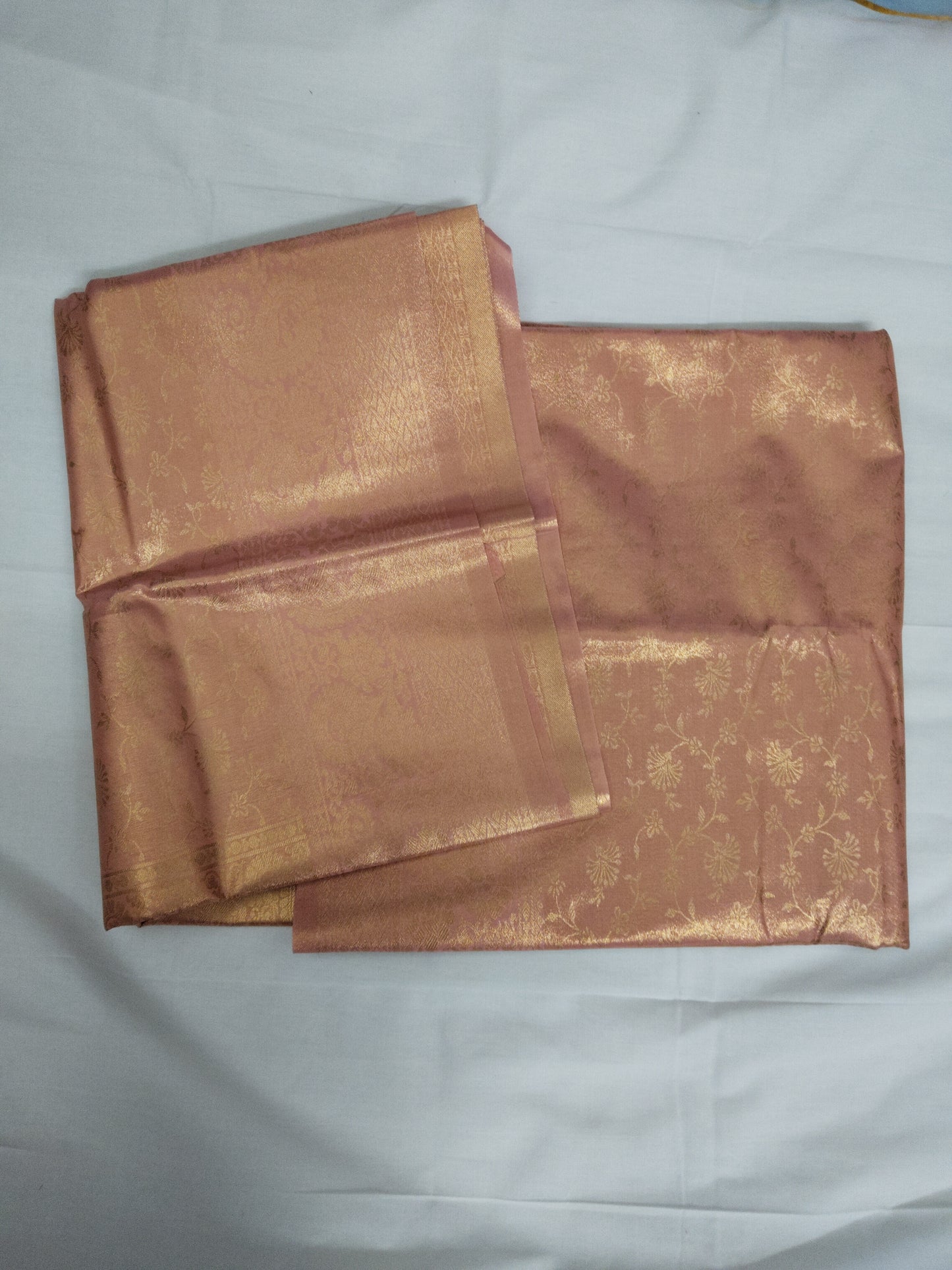 Taniyawar pattu sarees