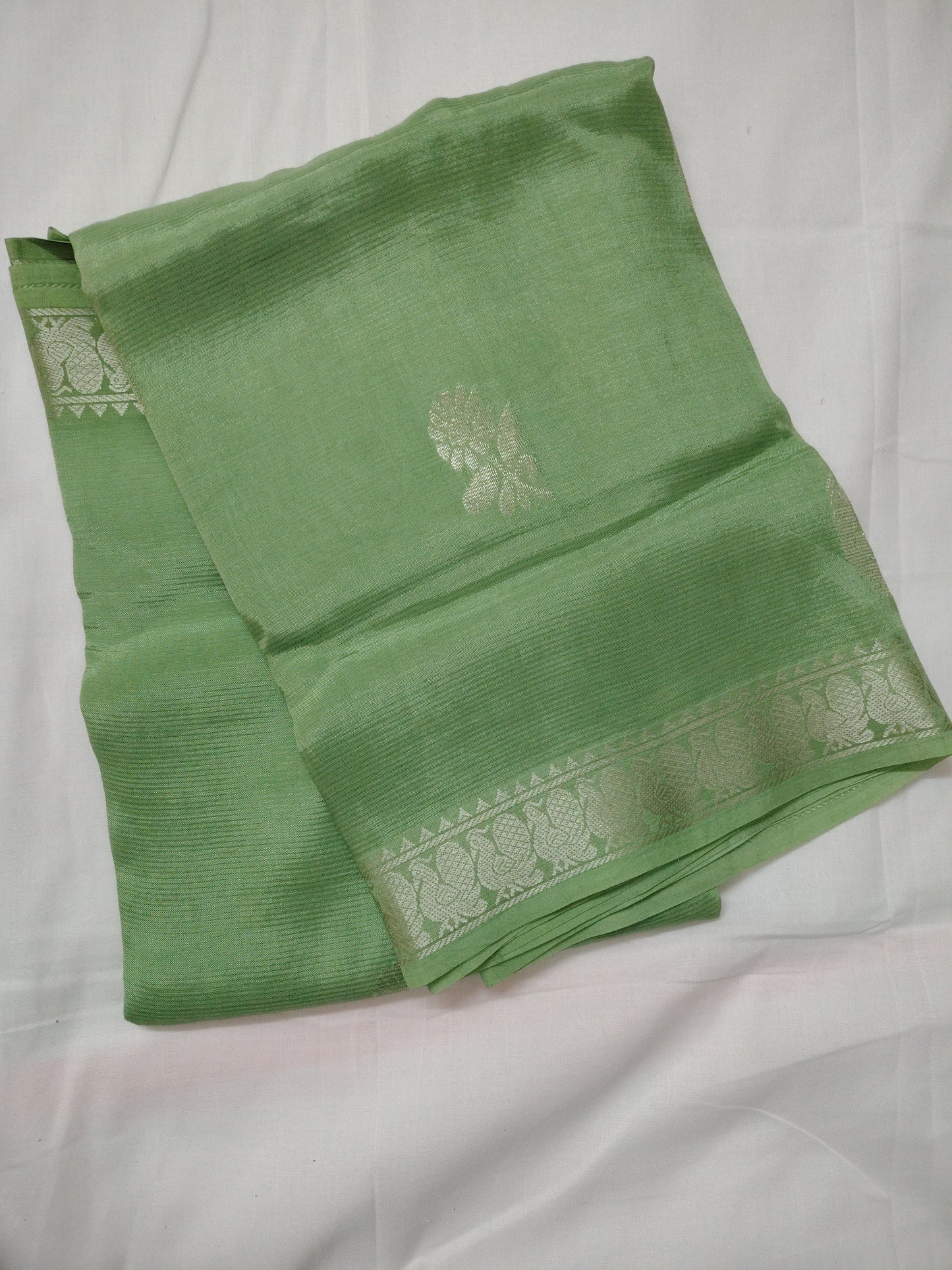 Magalagiri pattu flower design saree