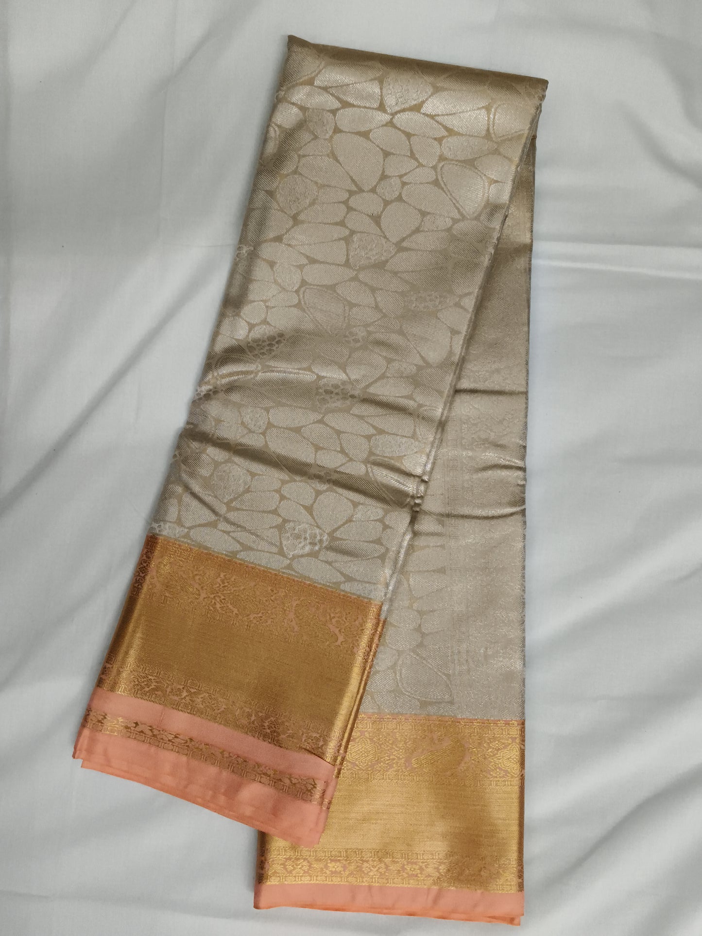 Taniyawar pattu sarees