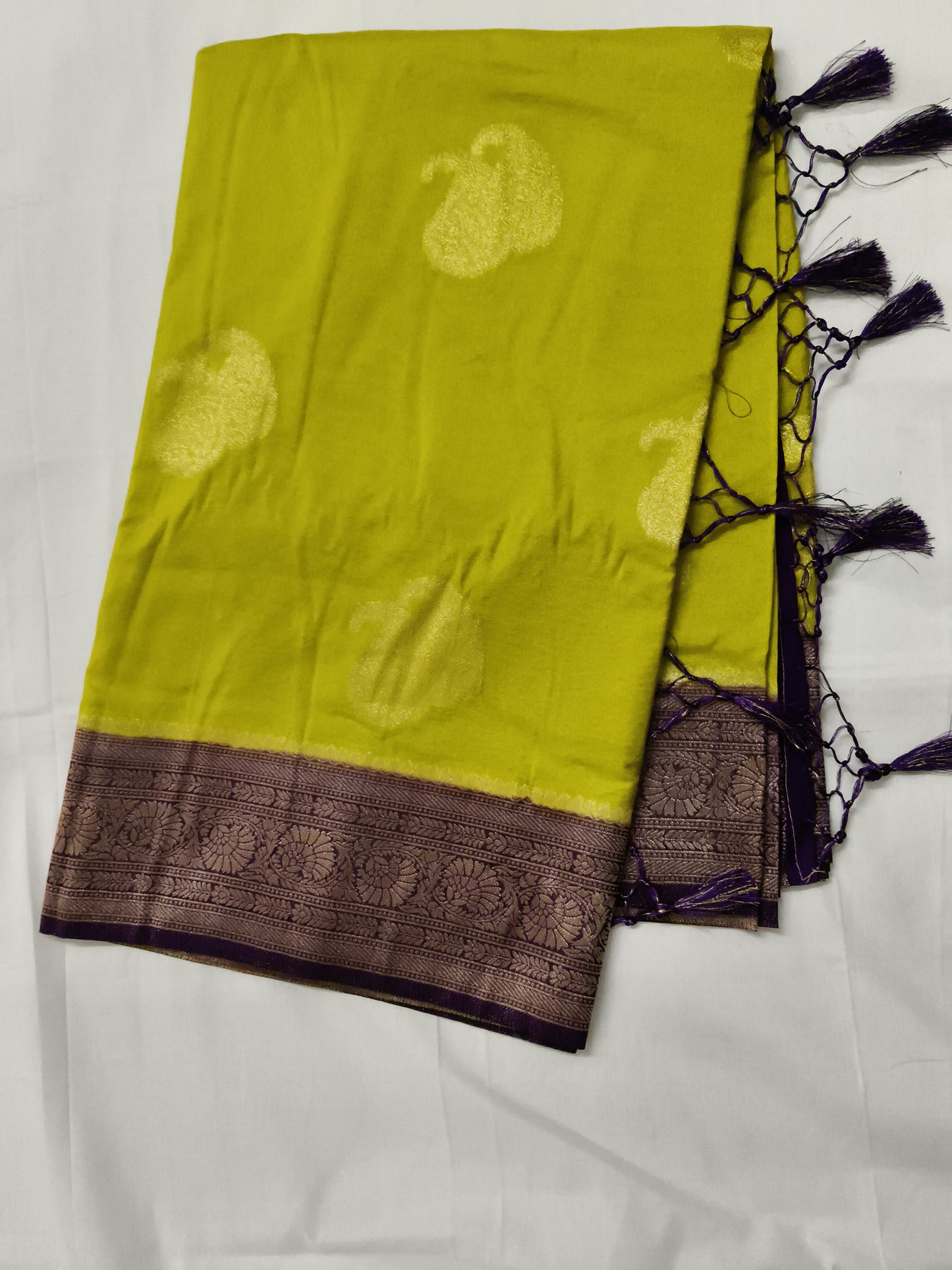 Silk banarsi border saree