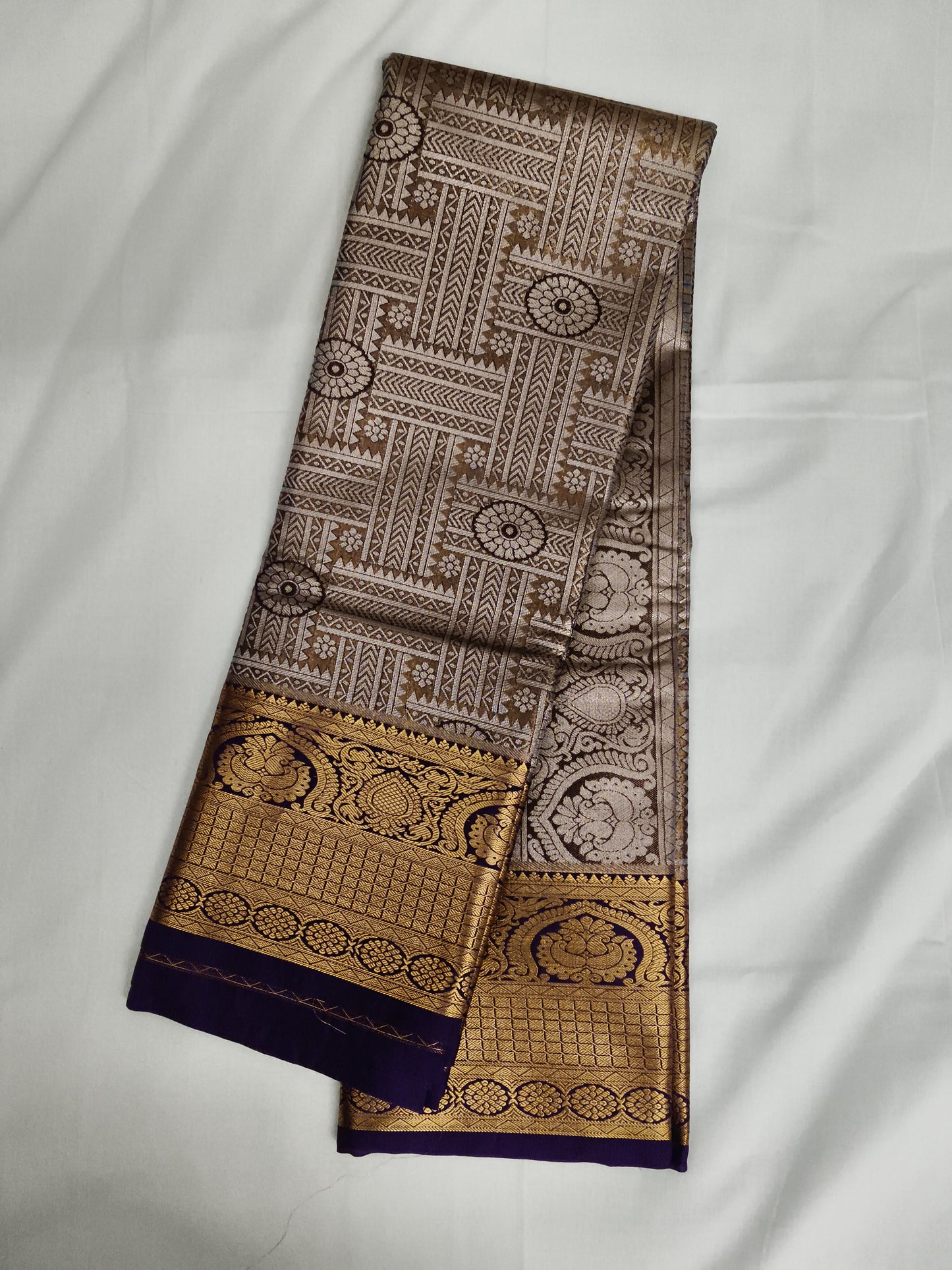 Taniyawar pattu sarees