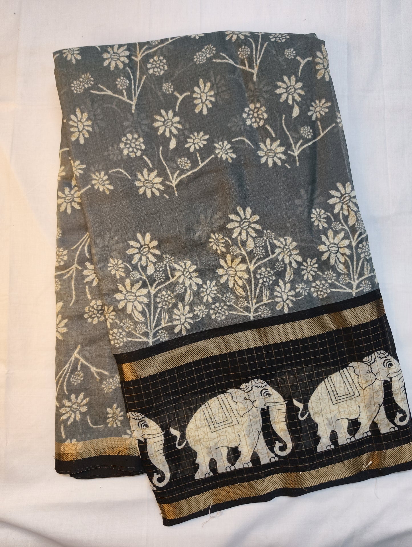 Daily wear tara designer saree