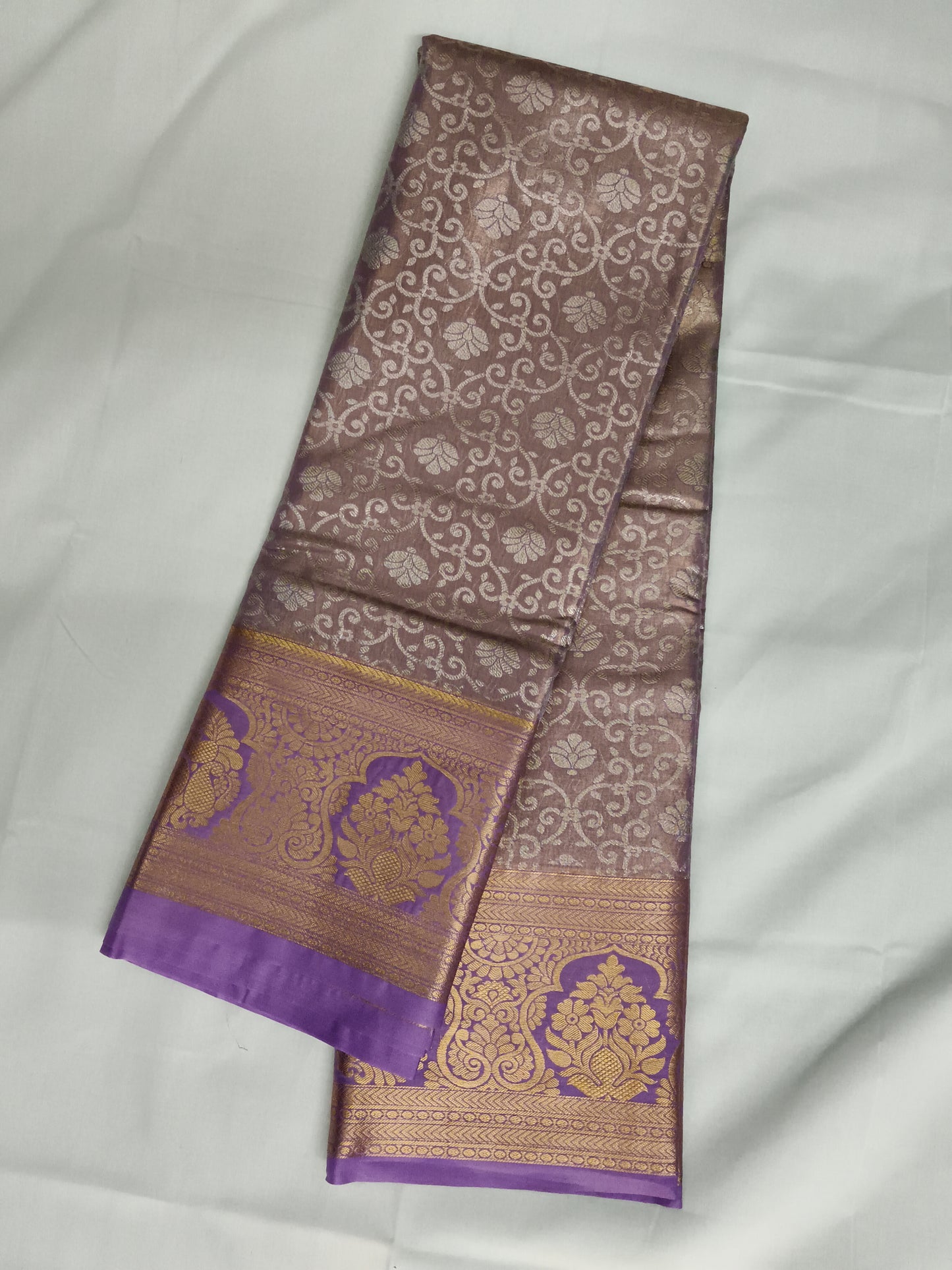 Taniyawar pattu sarees