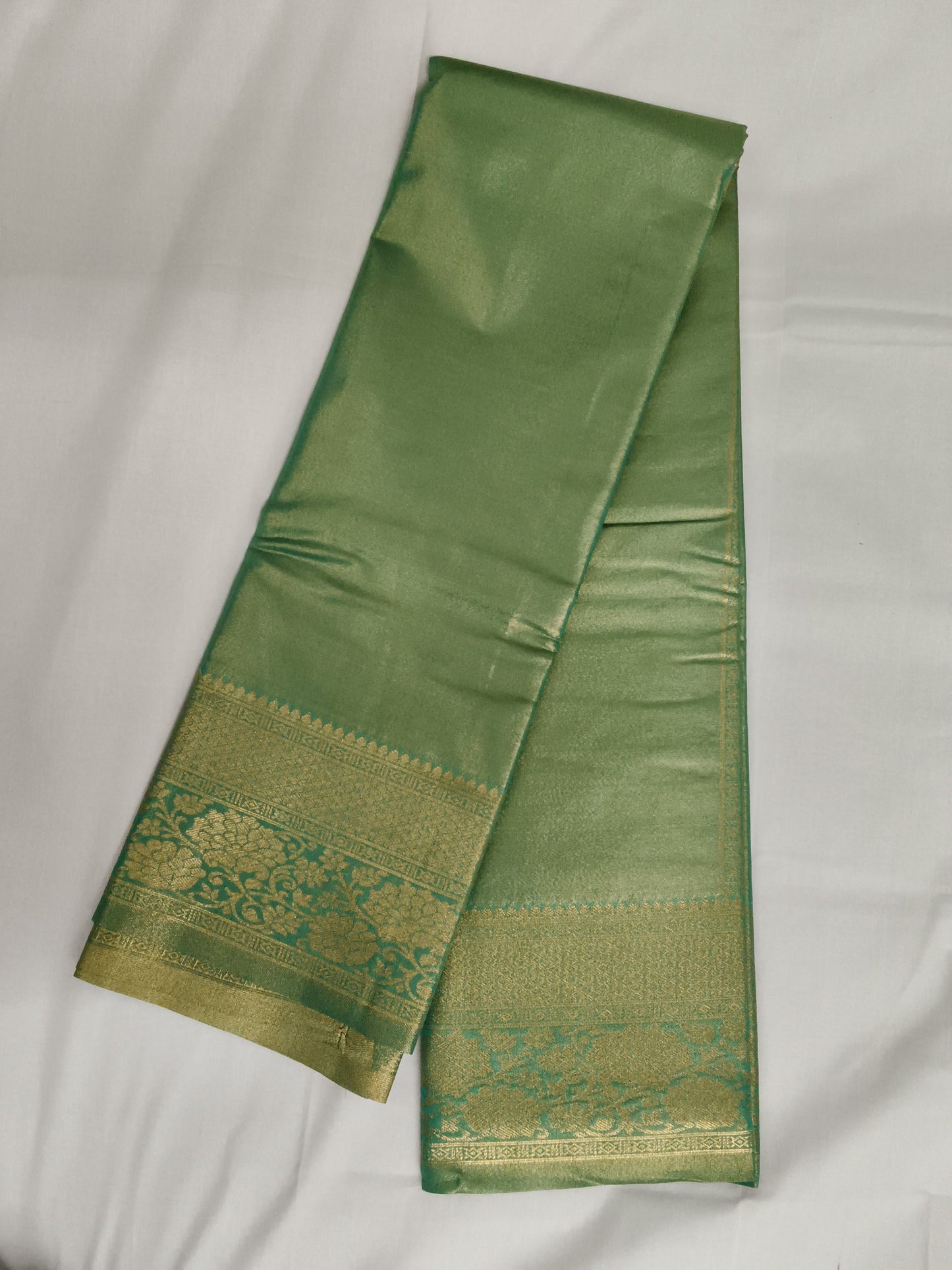 Taniyawar pattu sarees