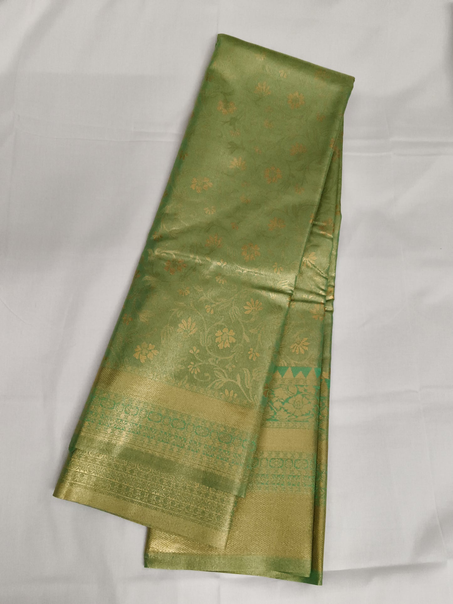 Taniyawar pattu sarees