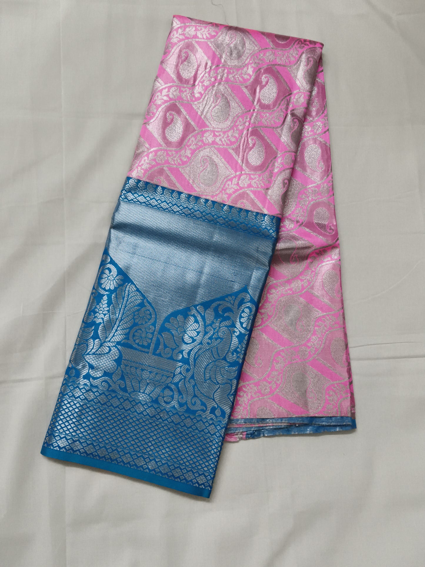Pattu lehenga with blouse (free size)