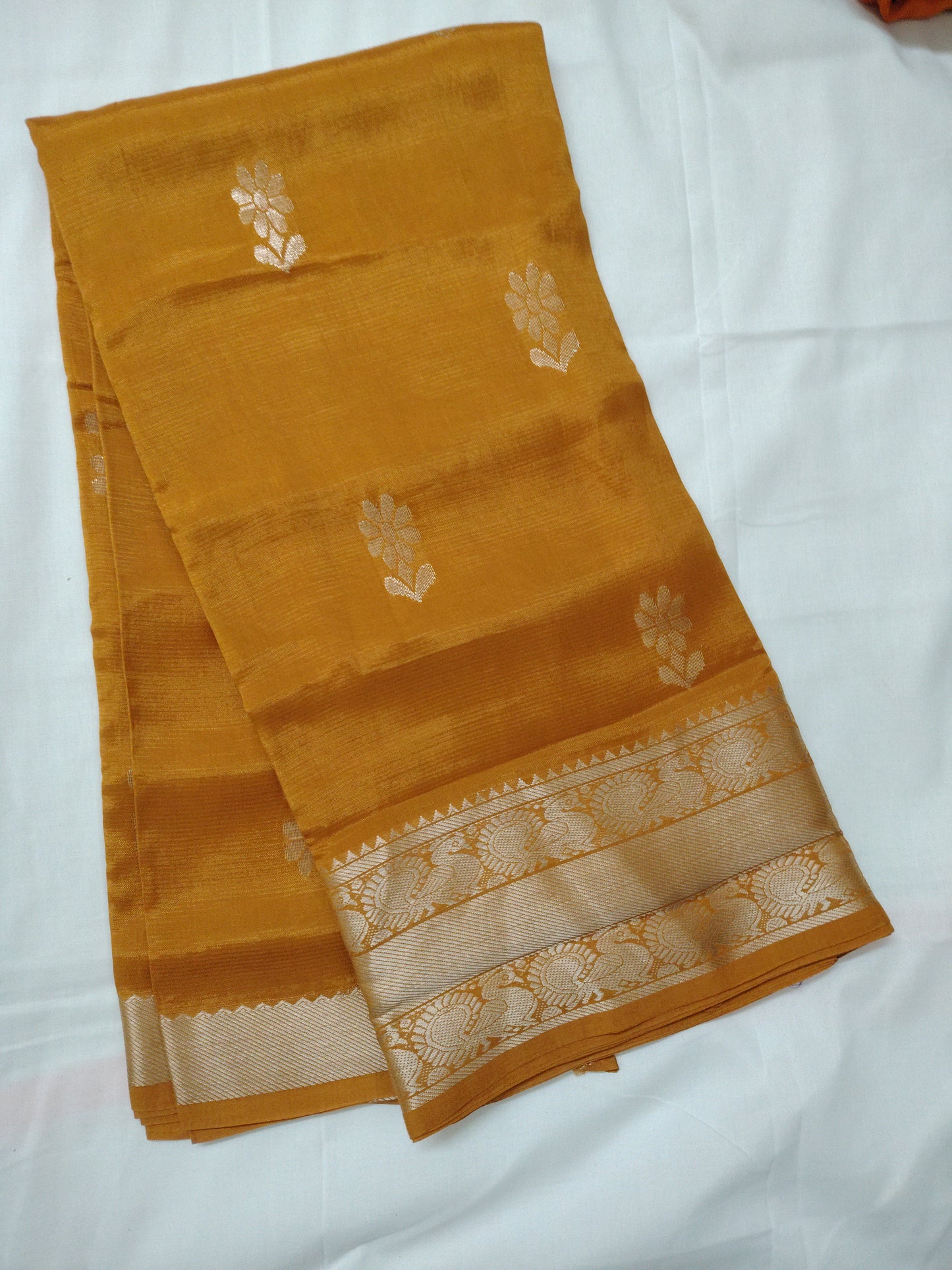 Magalagiri pattu flower design saree