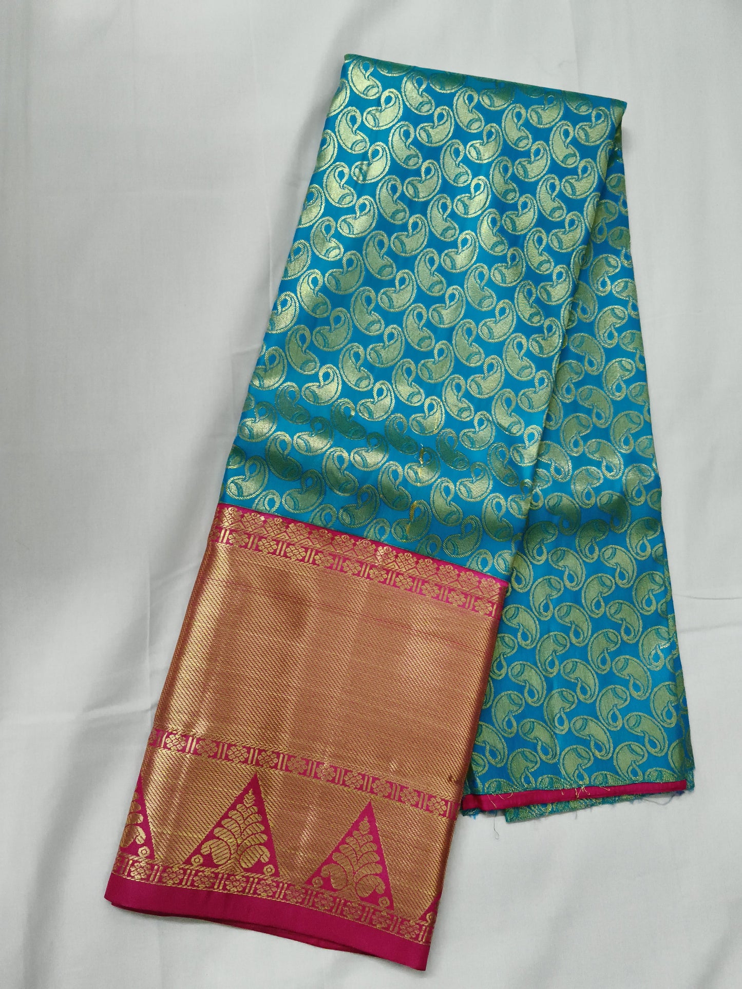 Pattu lehenga with blouse (free size)