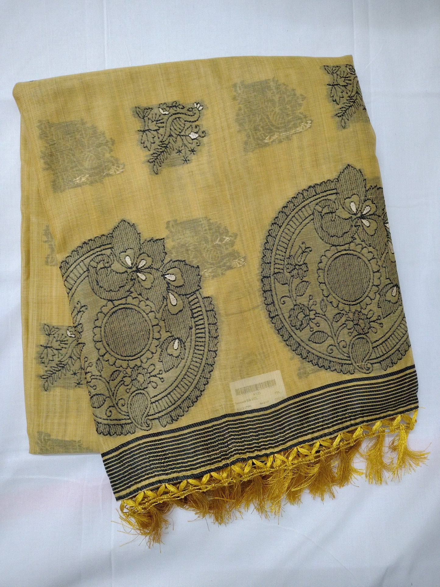 Jhamdani saree