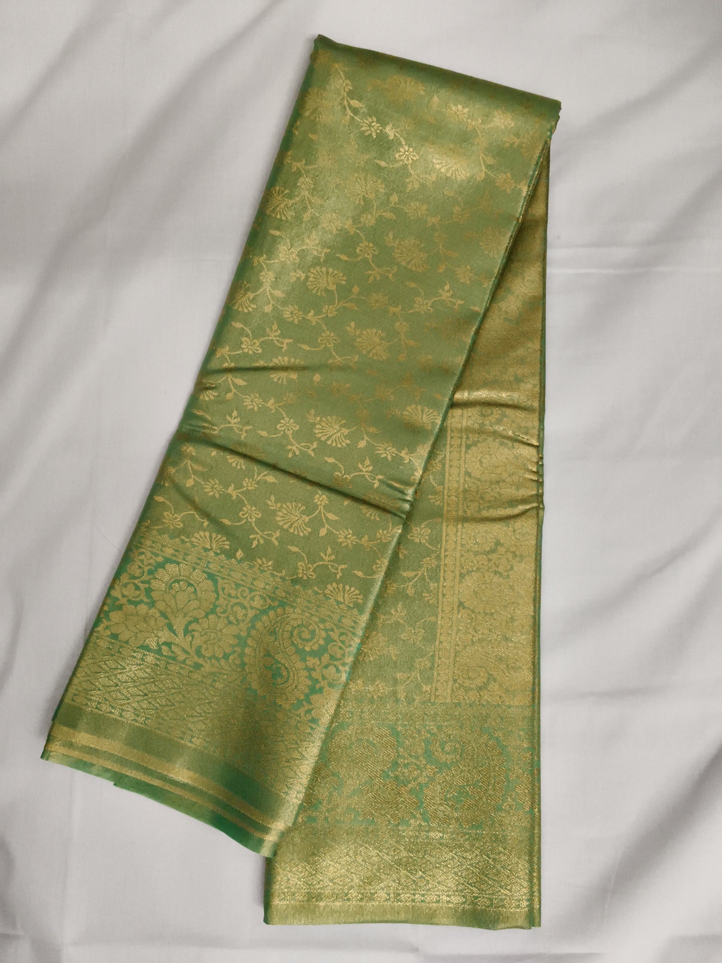 Taniyawar pattu sarees
