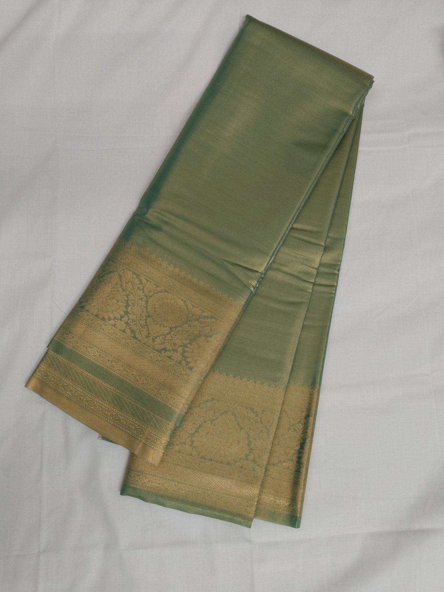 Taniyawar pattu sarees