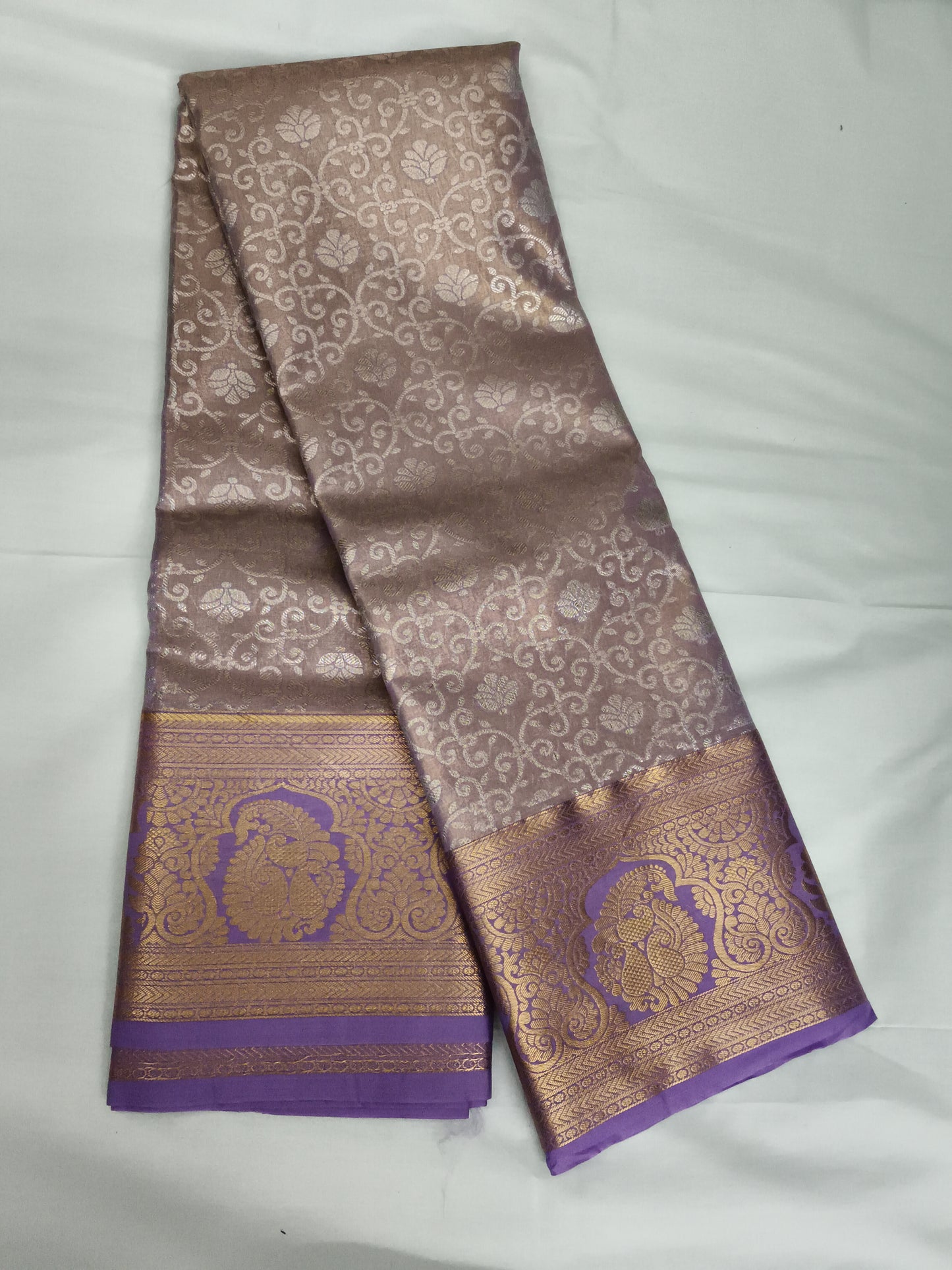 Taniyawar pattu sarees