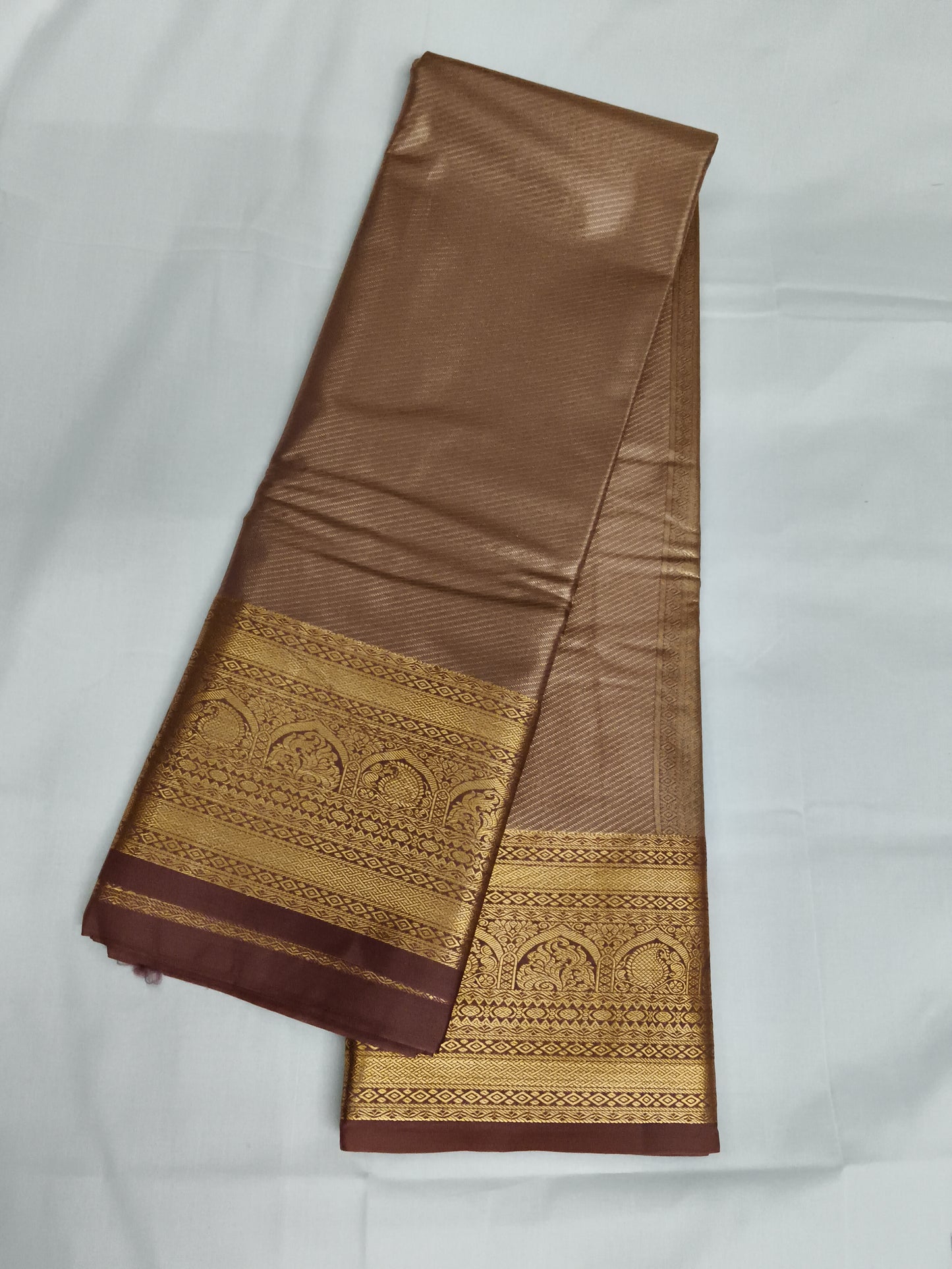 Taniyawar pattu sarees