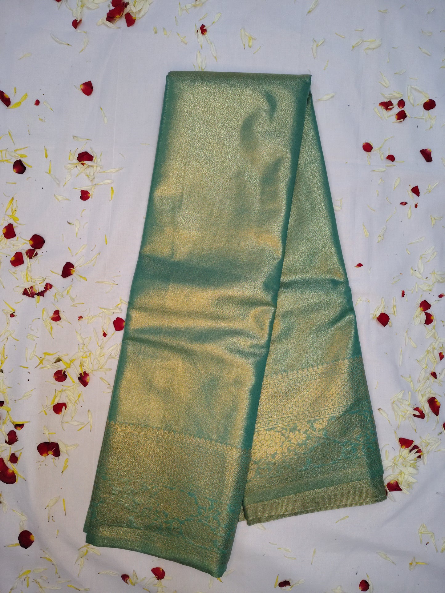 Taniyawar pattu sarees