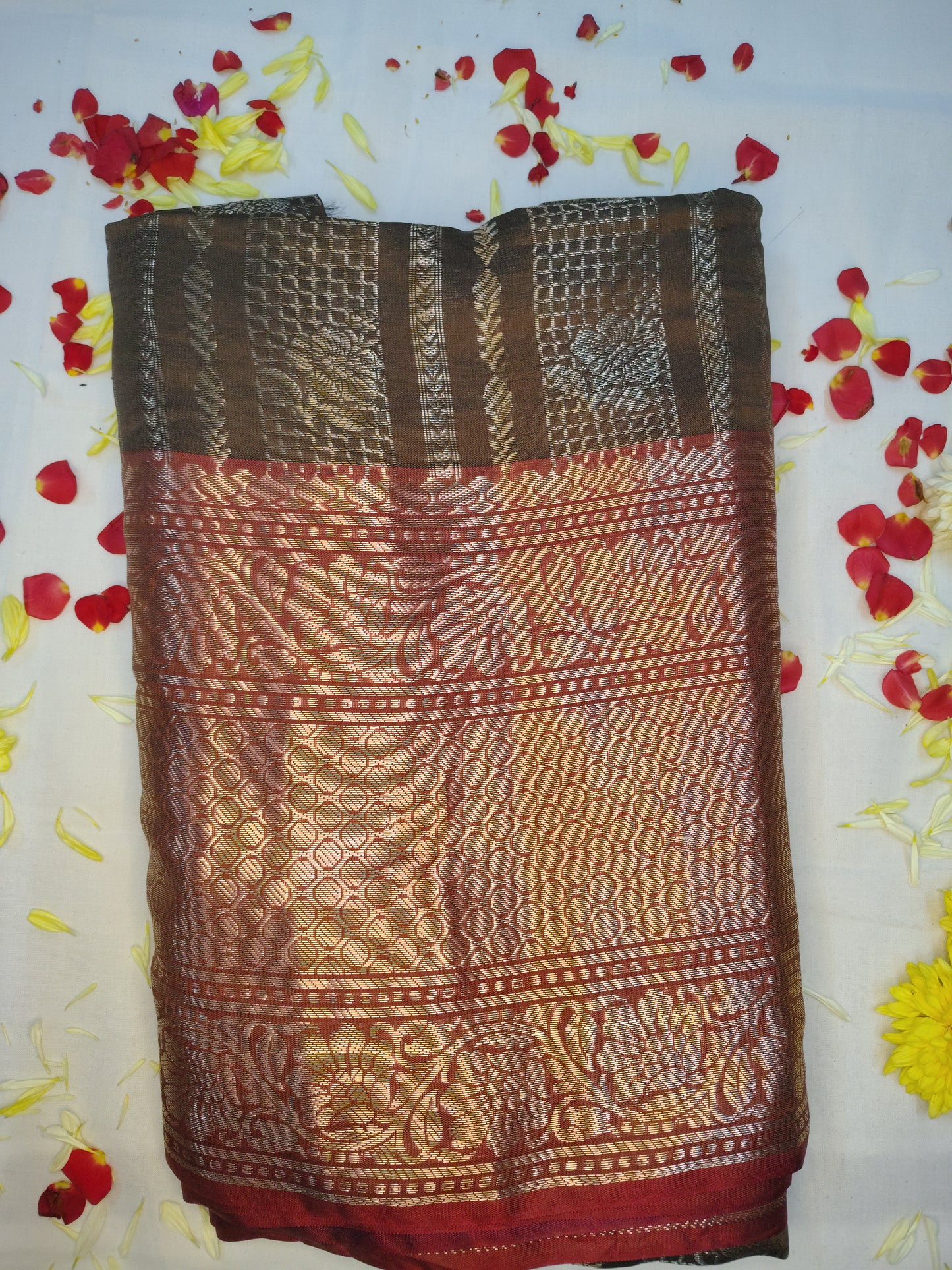 Fancy kanchi line design saree