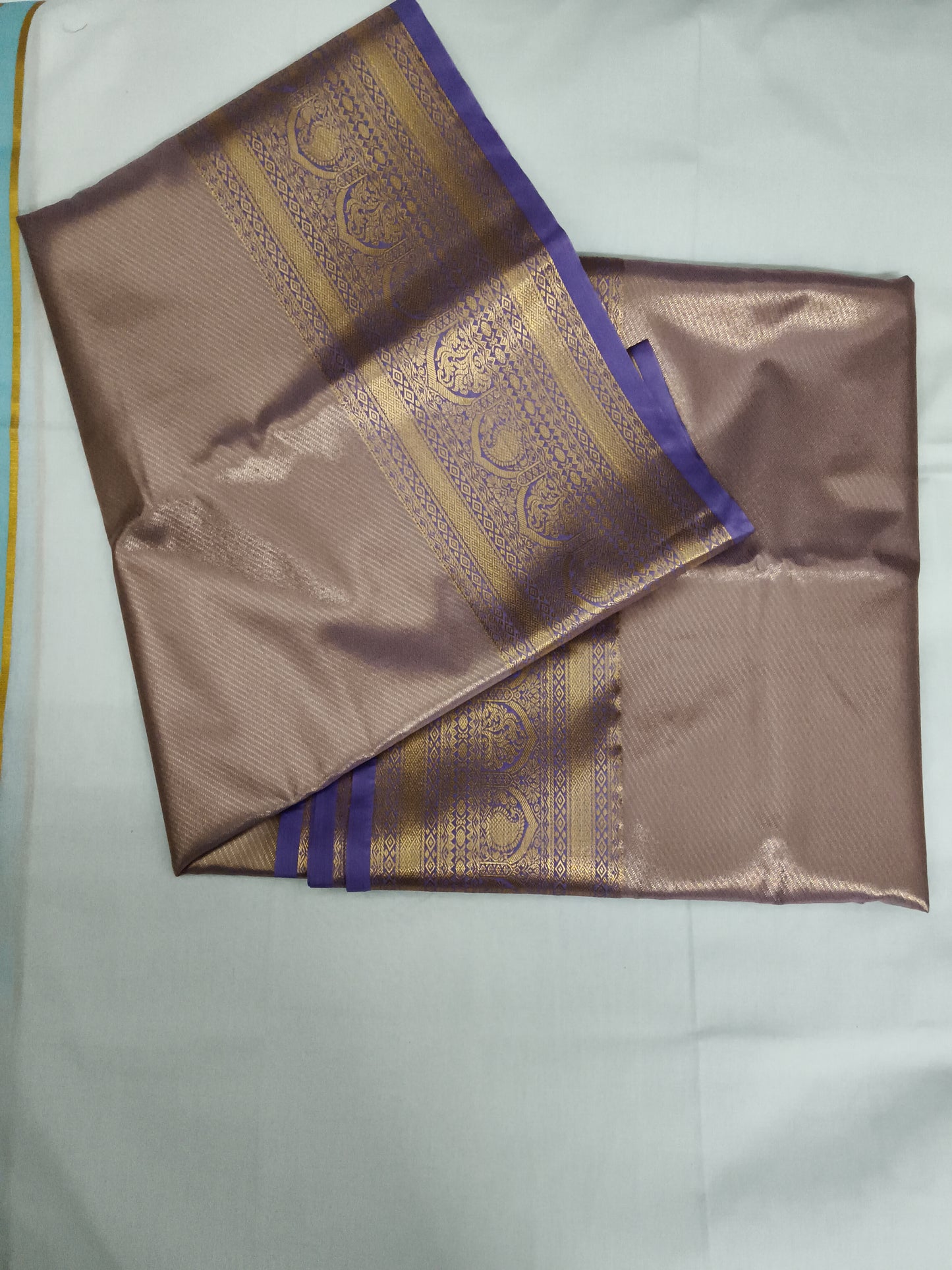 Taniyawar pattu sarees