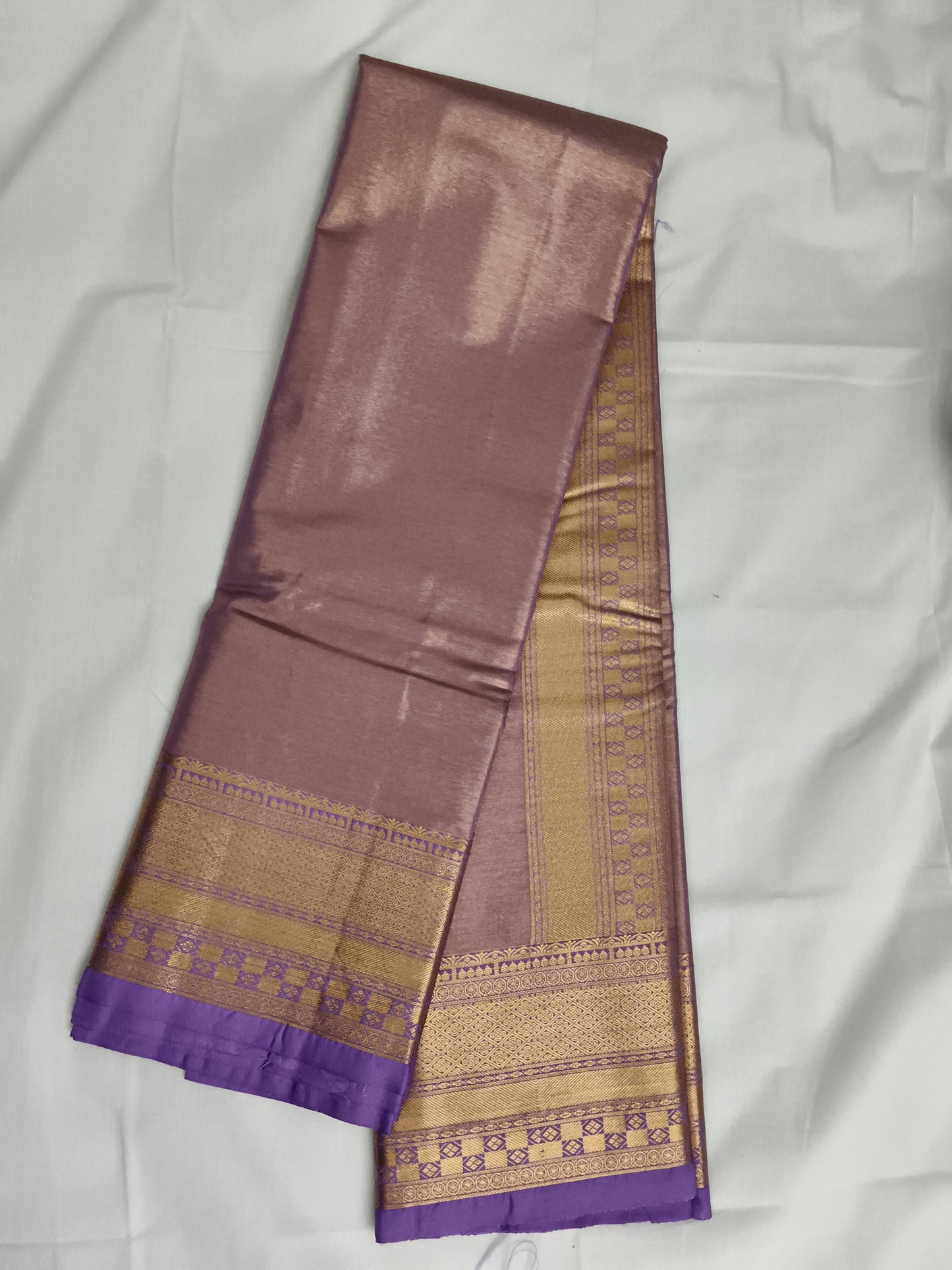 Taniyawar pattu sarees