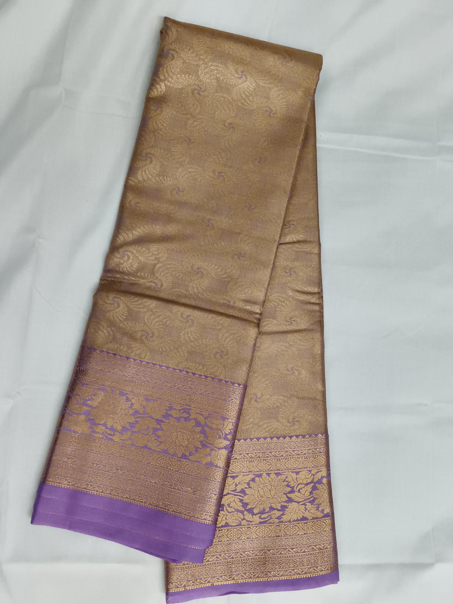 Taniyawar pattu sarees