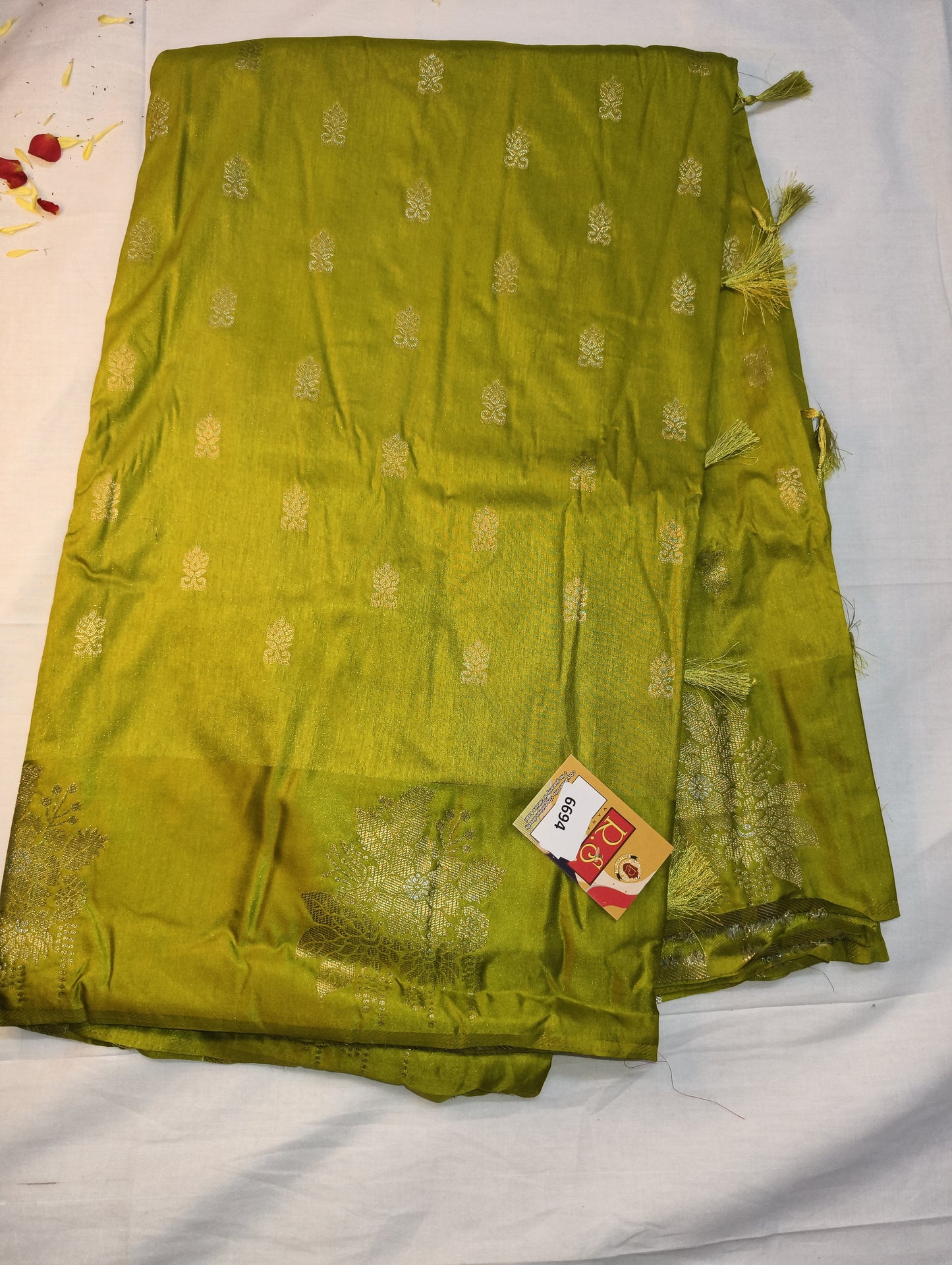 Premium leaf butta soft silk (RS)
