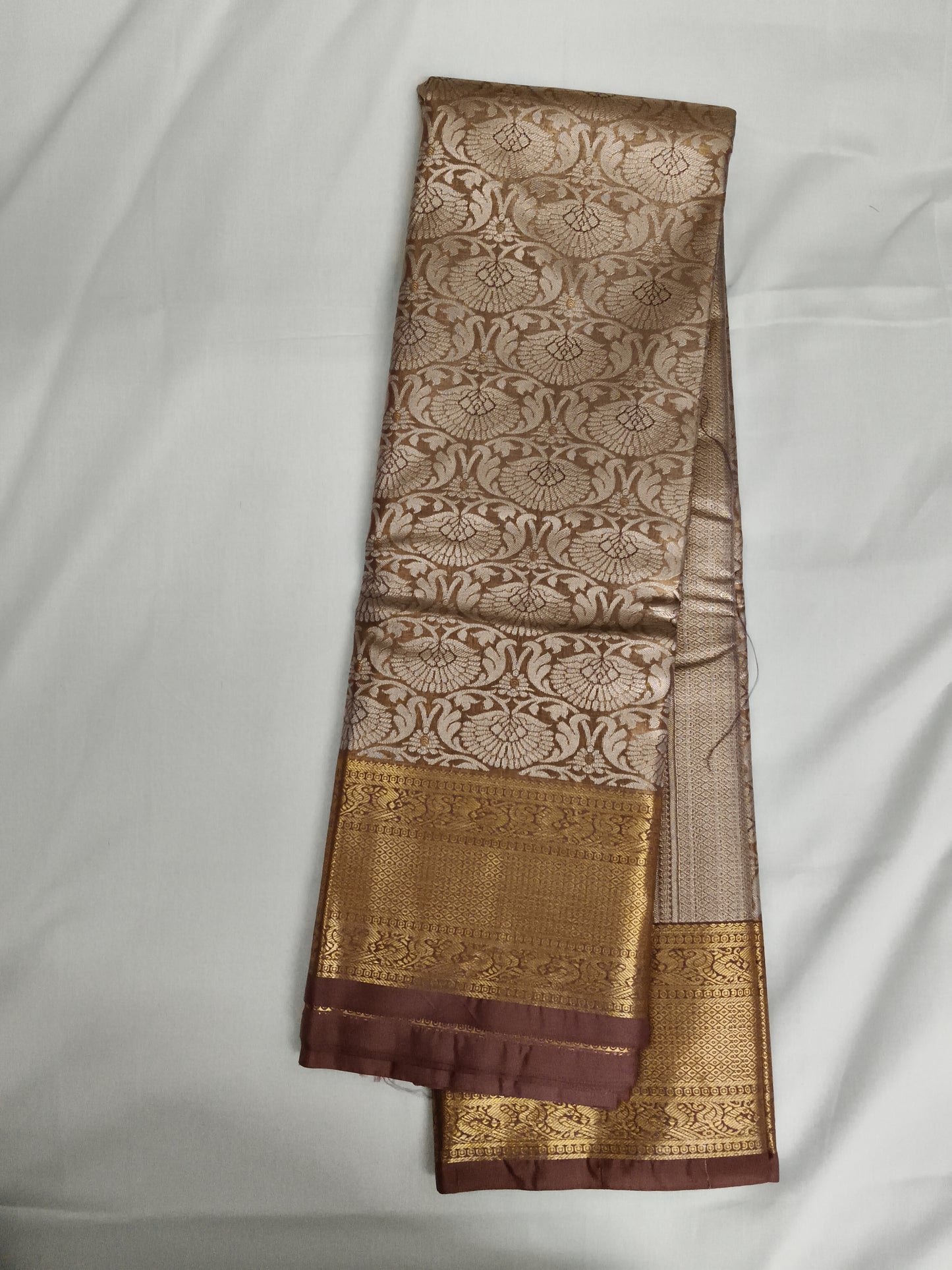 Taniyawar pattu sarees