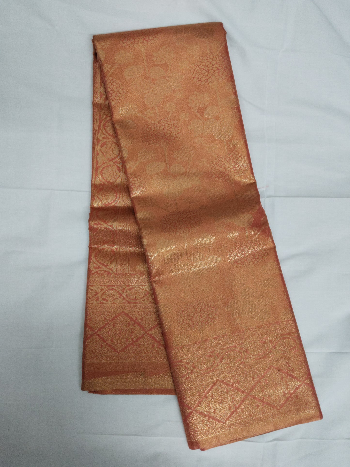 Taniyawar pattu sarees