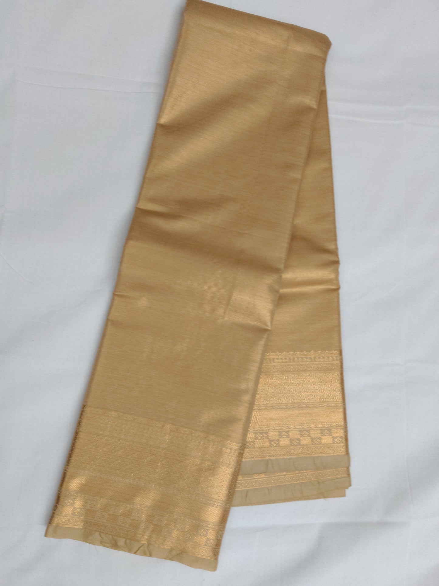 Taniyawar pattu sarees