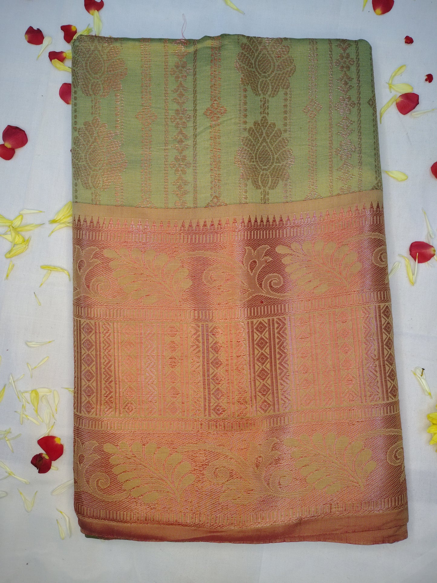 Fancy kanchi line design saree