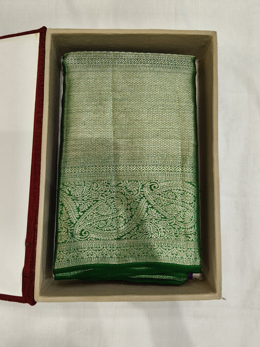 Pure silk mark certificated