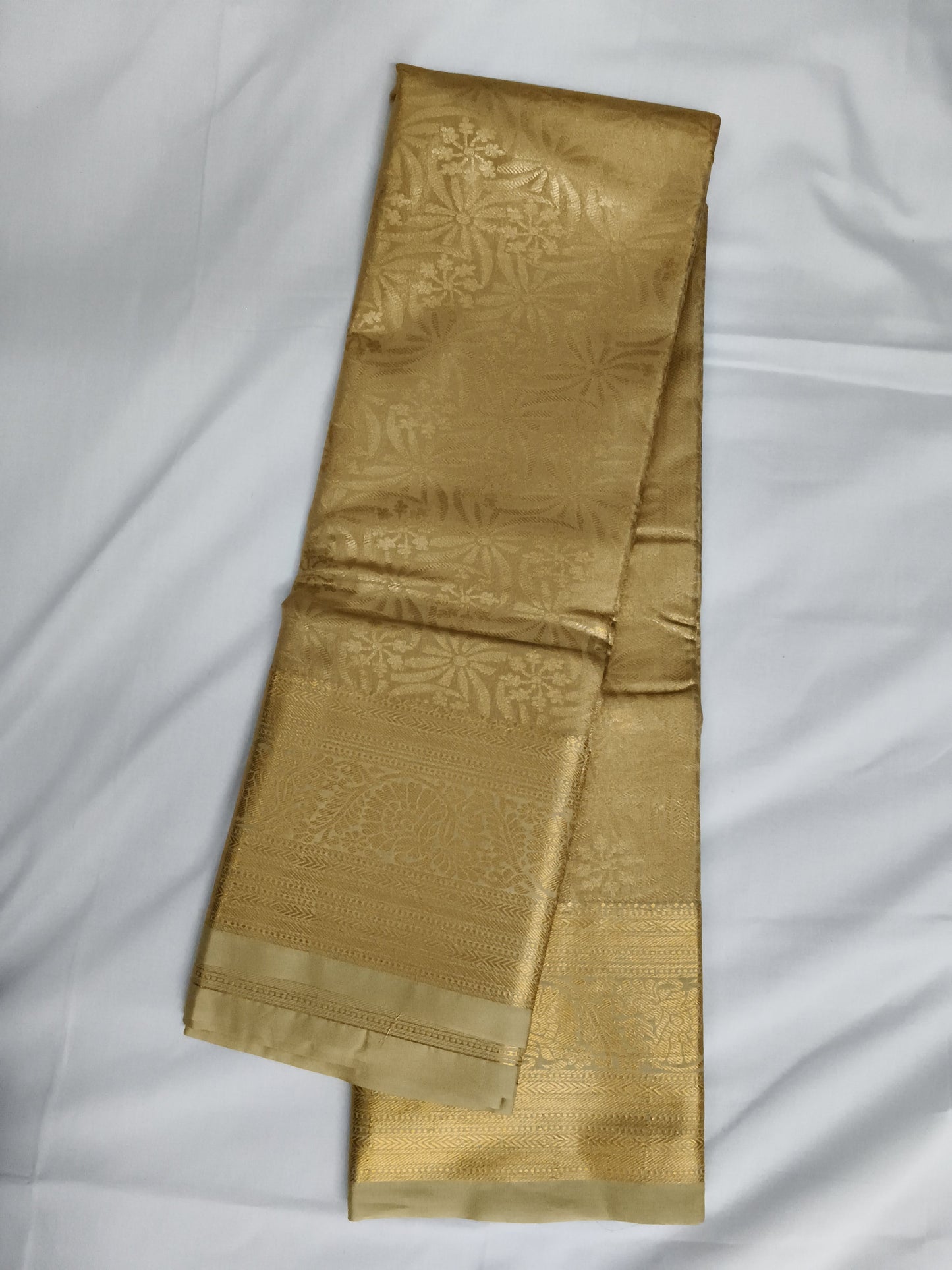Taniyawar pattu sarees