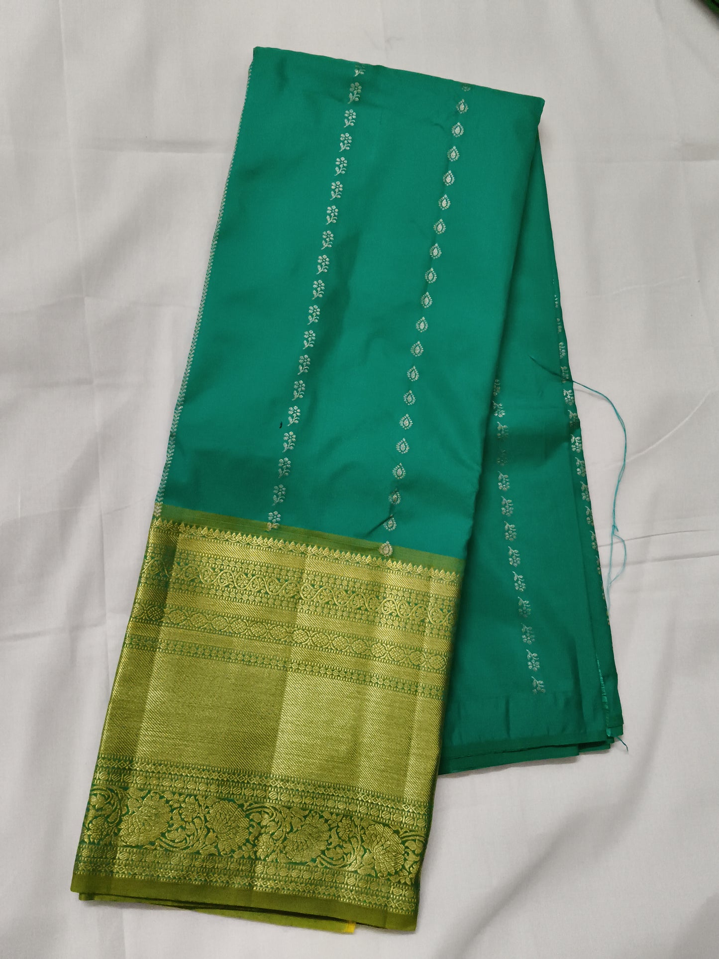 Pattu lehenga with blouse (free size)