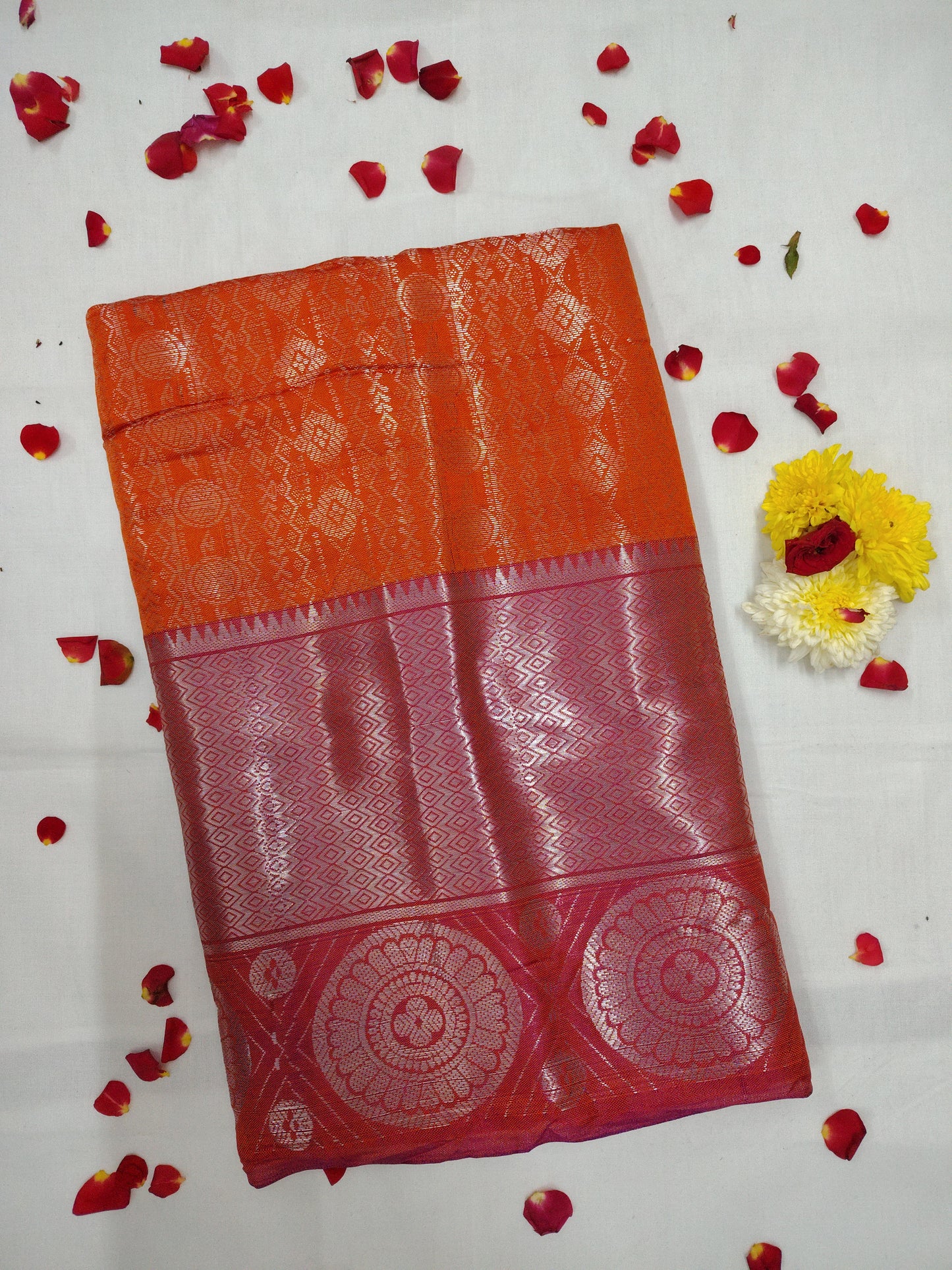 Fancy kanchi Geometry design