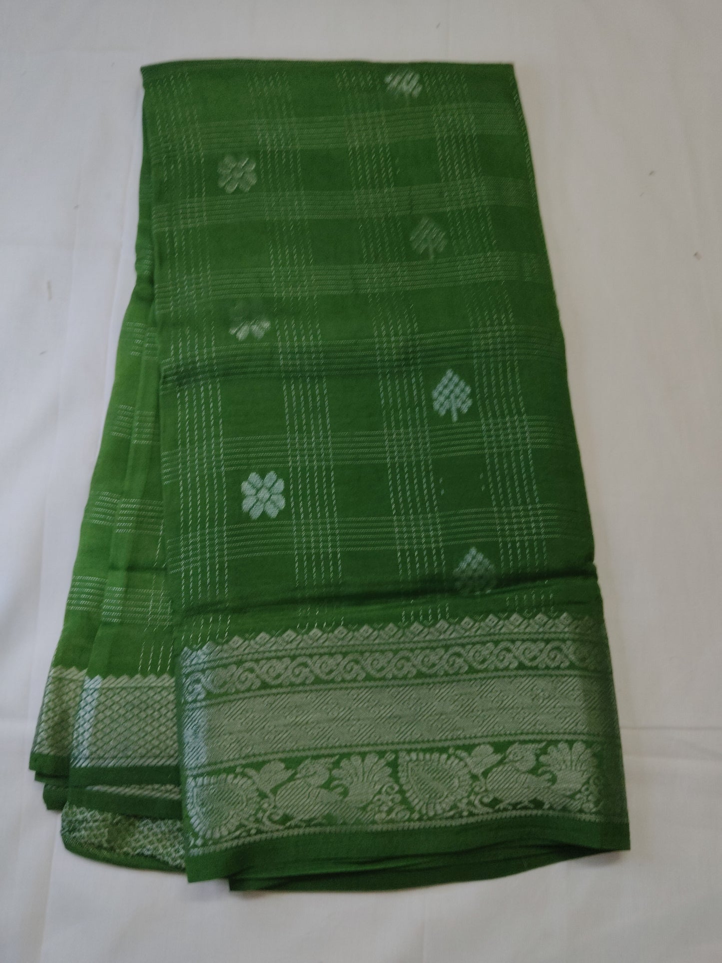 Mangalagiri pattu checks design saree
