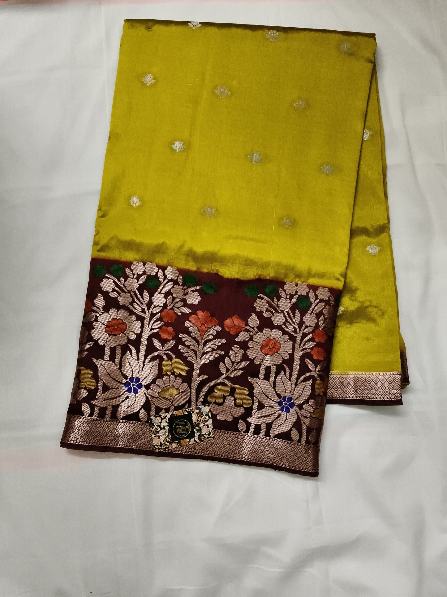 Classic banarsi saree (BH)